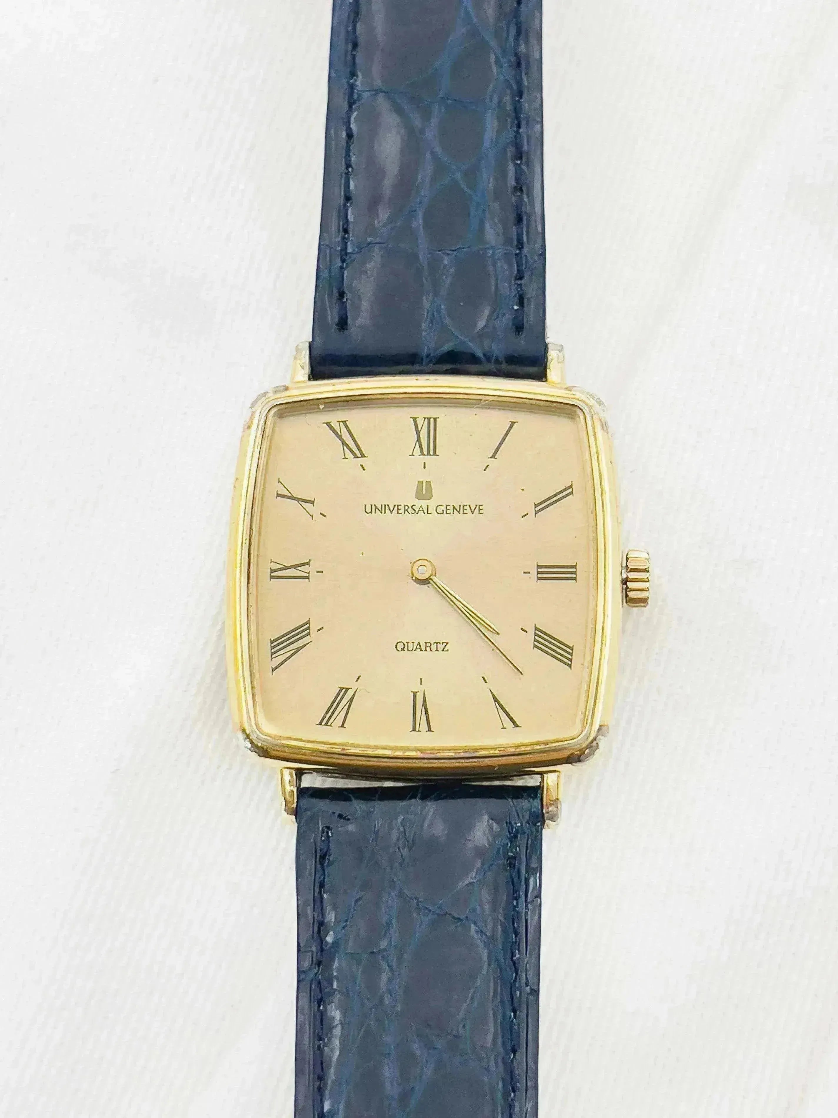 Vintage Universal offers Geneve　Quartz　Watch