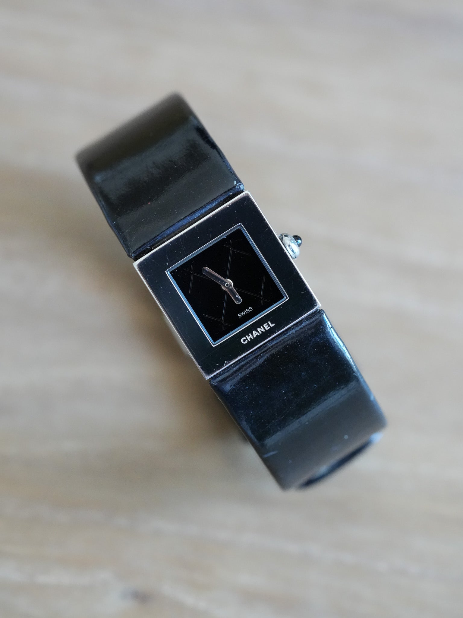 Chanel - Dress Watch Cadran Matelassé Noir - 1990s