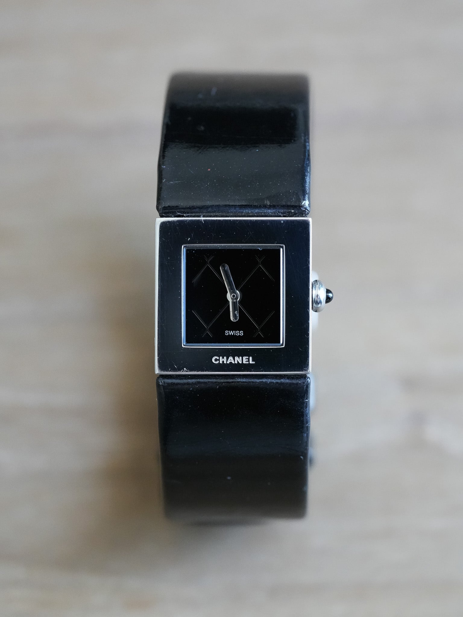 Chanel - Dress Watch Cadran Matelassé Noir - 1990s