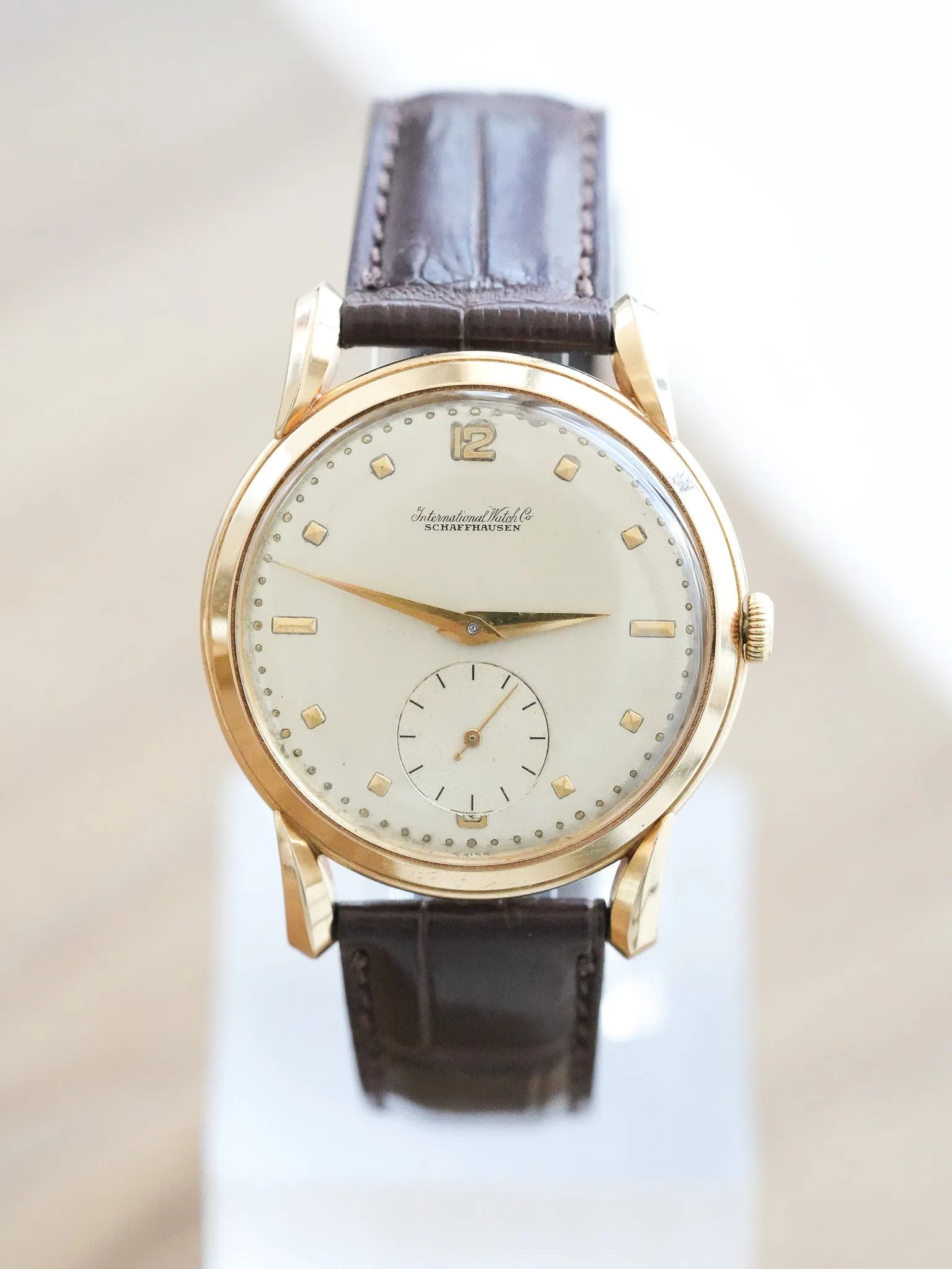 IWC - Calatrava Gelbgold 18k Tear Drops Lugs - 1950s 