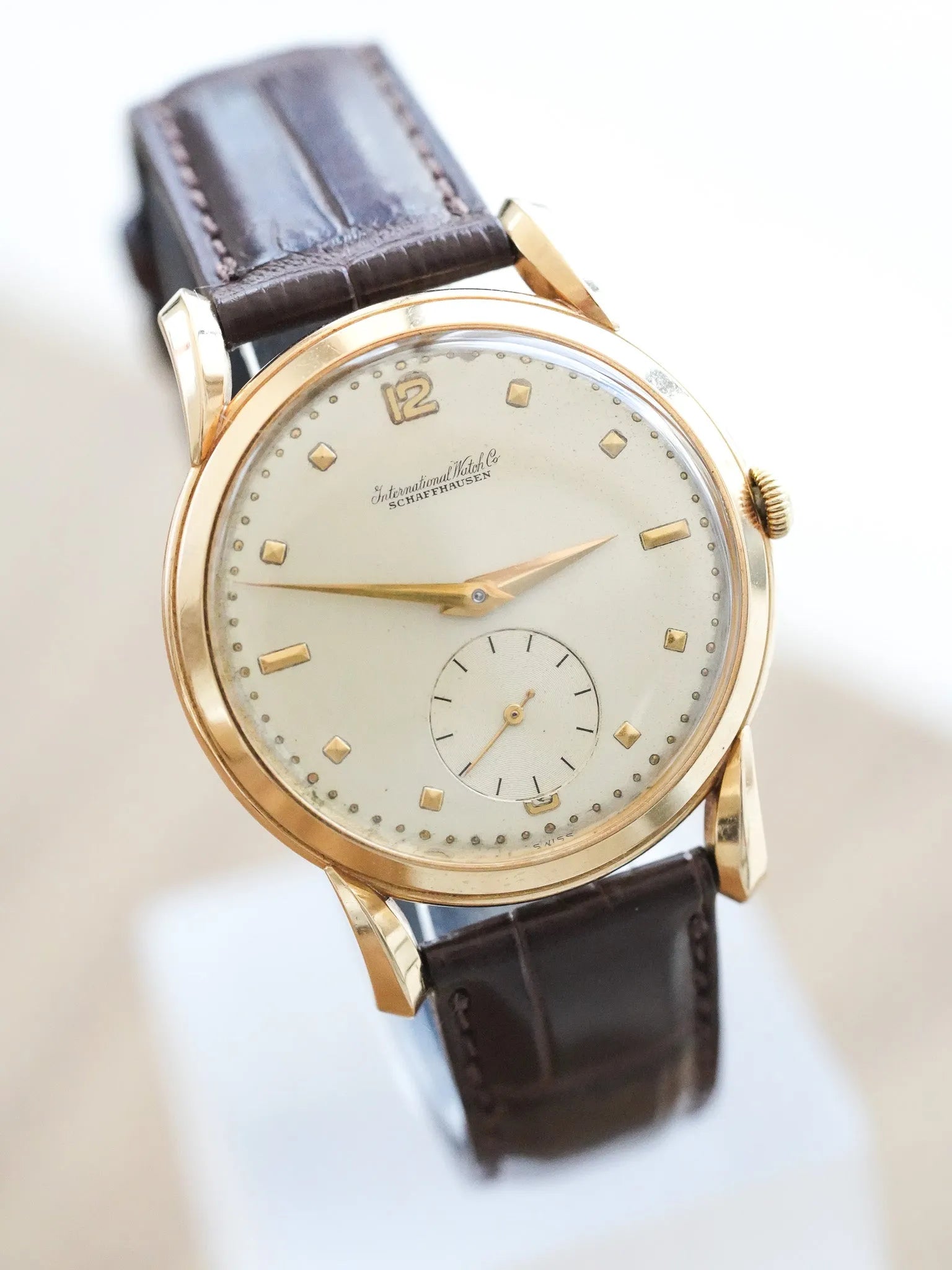 IWC - Calatrava Gelbgold 18k Tear Drops Lugs - 1950s 