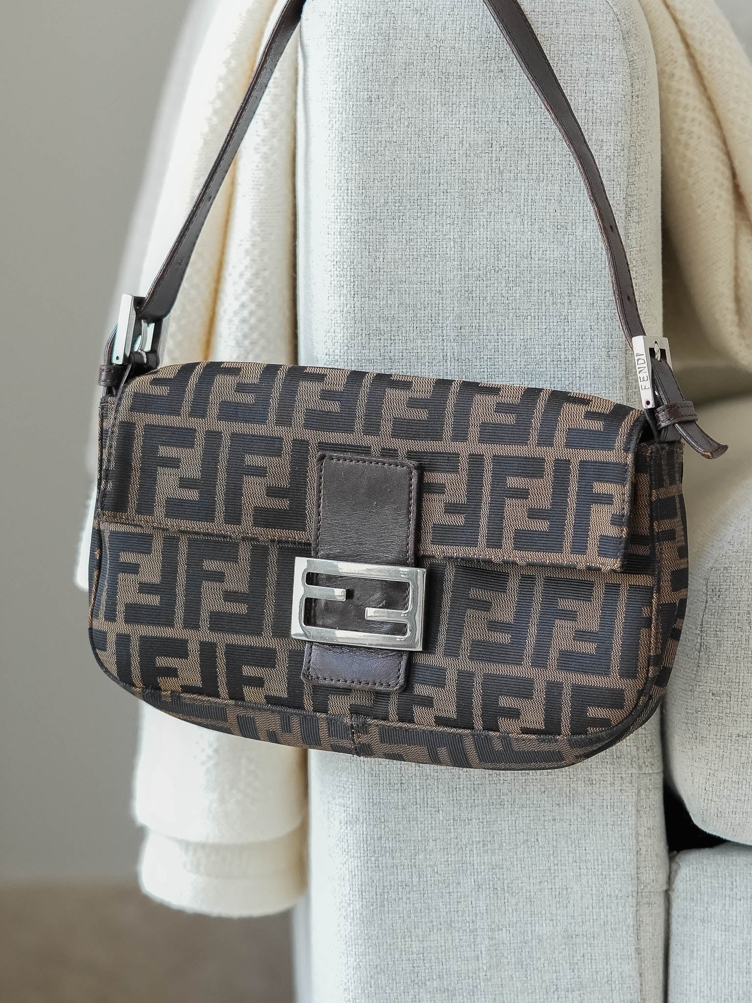 Fendi - Sac à main Baguette en Toile