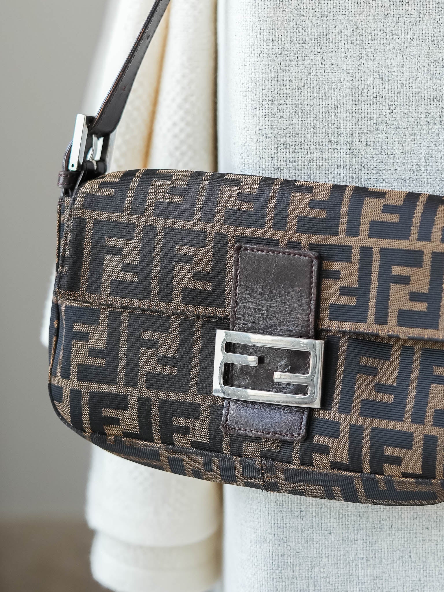 Fendi - Sac à main Baguette en Toile