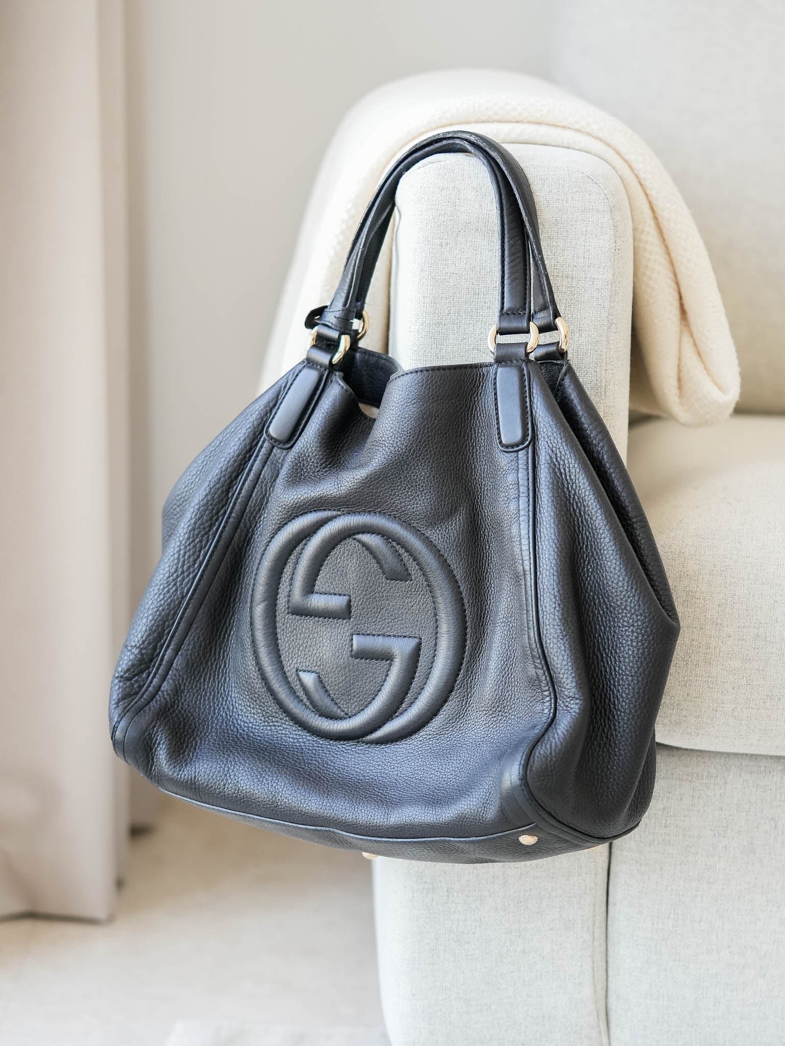 Gucci - Sac à main Soho en cuir noir