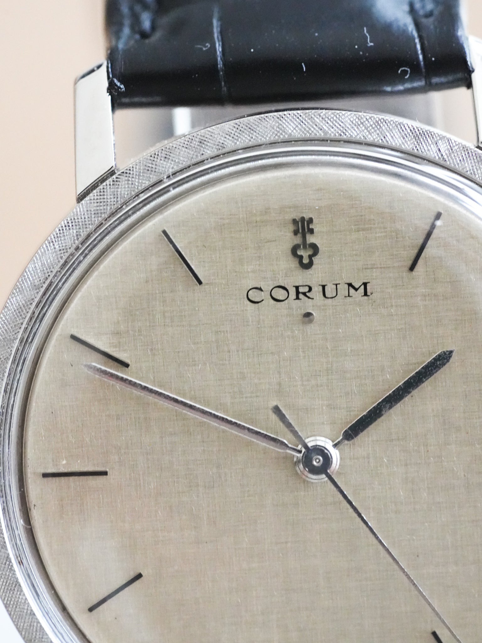 Corum - Acero Esfera Lino Plata - 1980s 