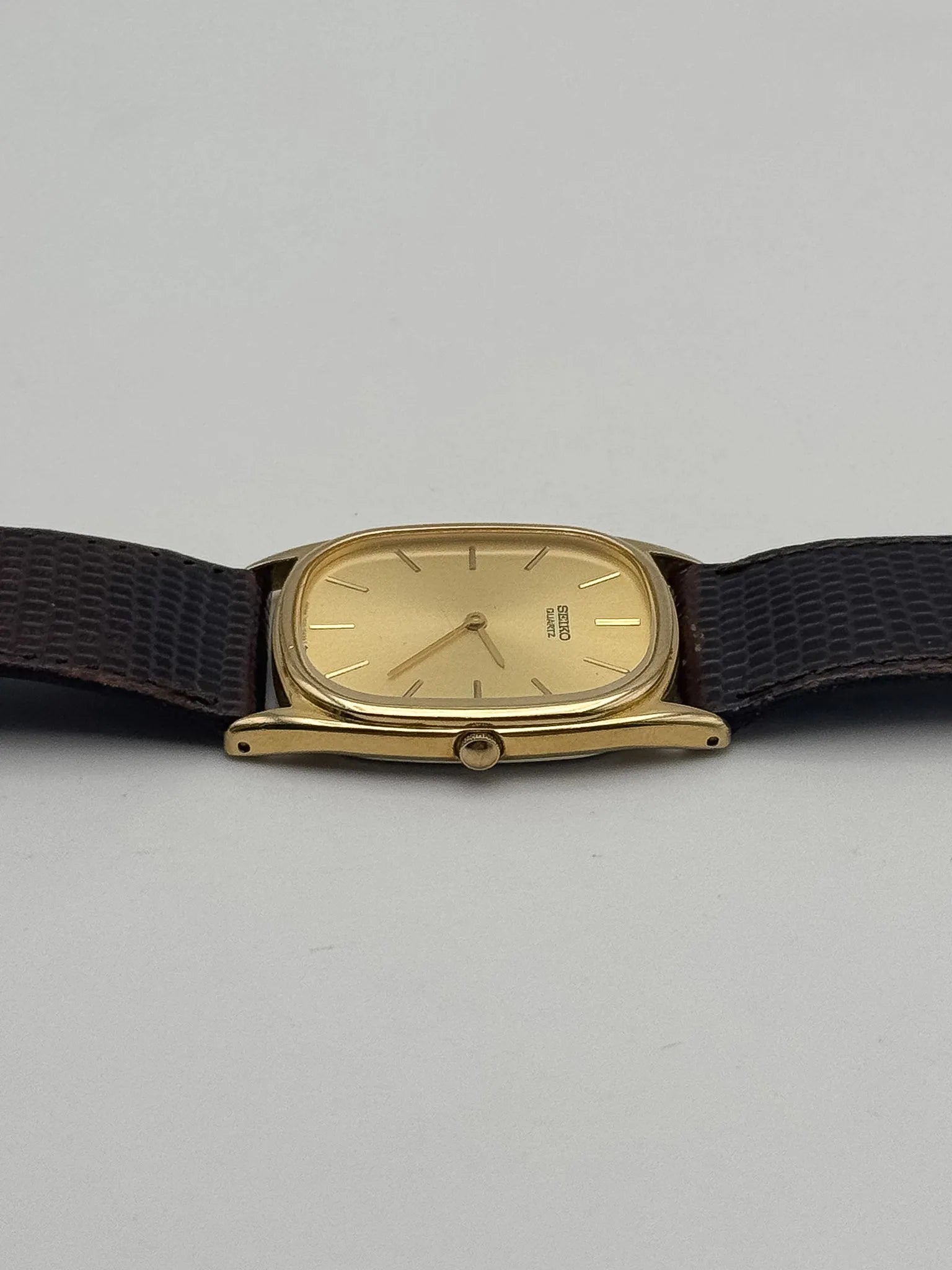 Seiko - Tonneau Dress Watch Or - 1983