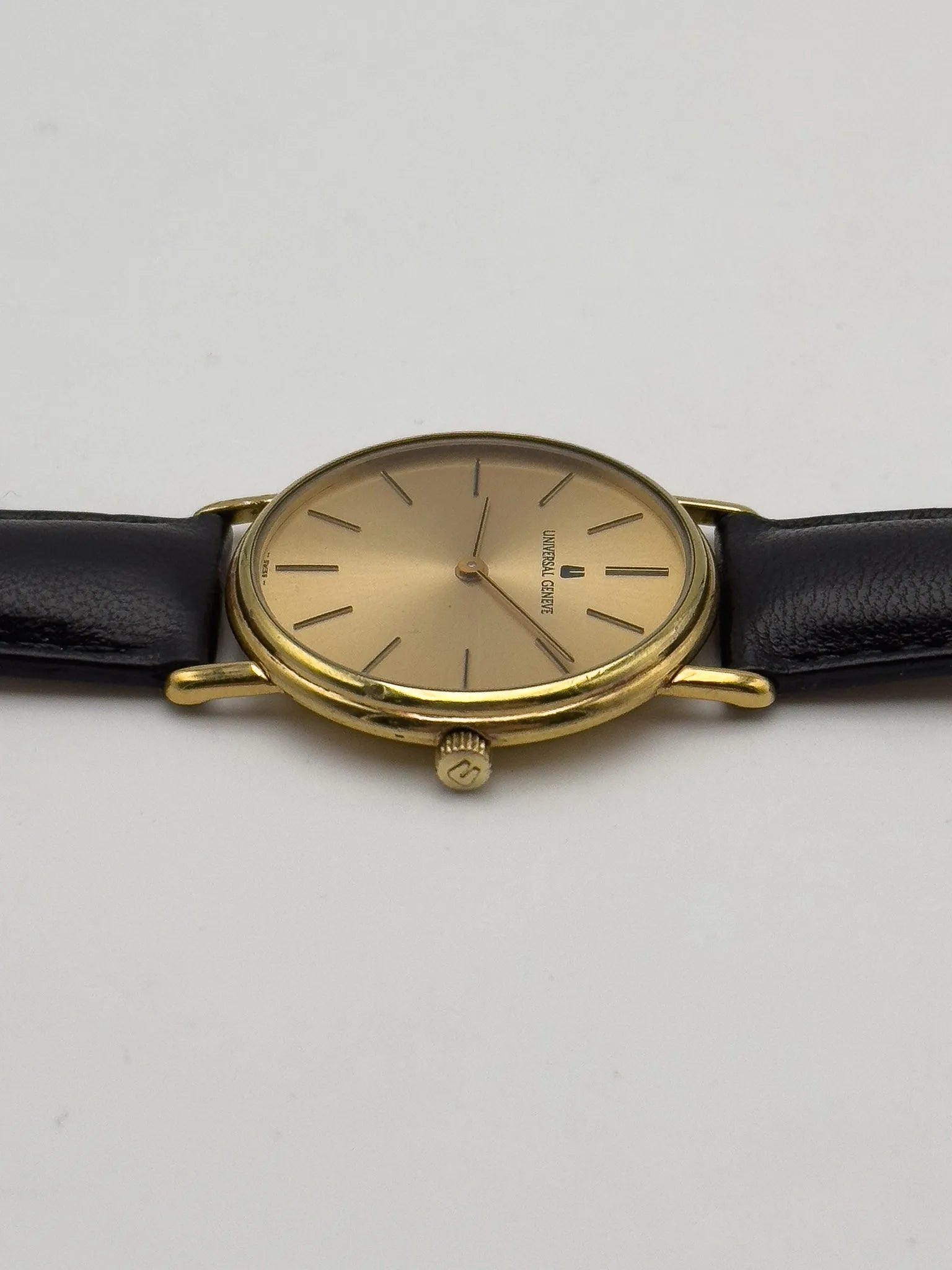 Universal Genève - Gold Circle Ultra Slim - 1980s