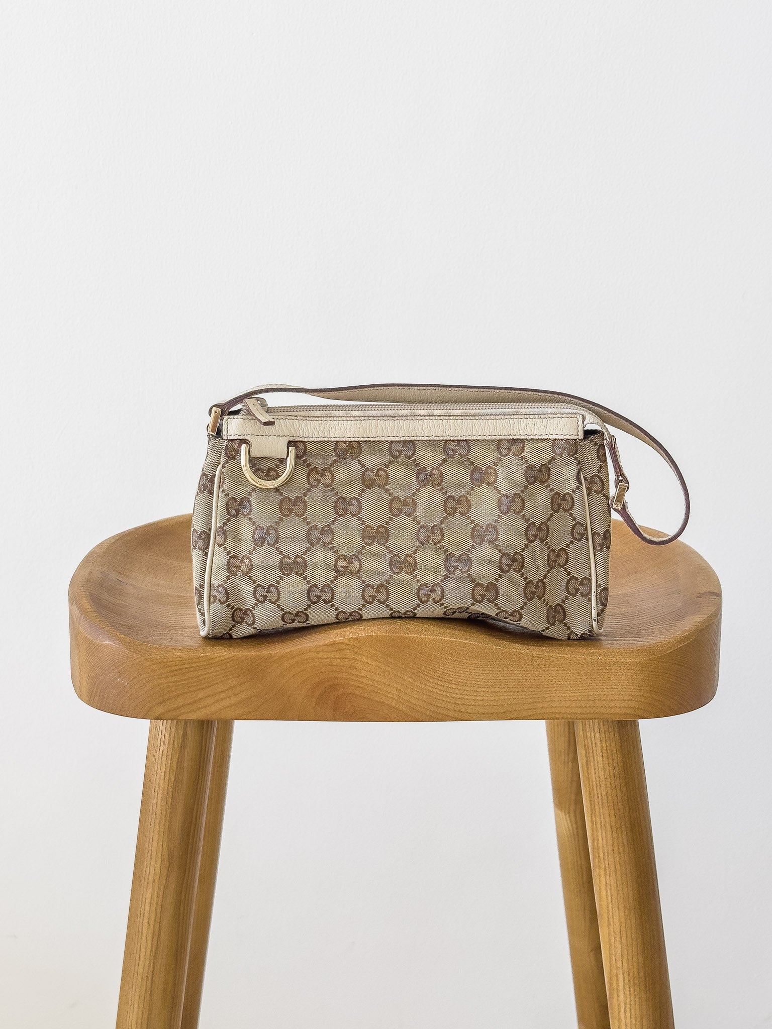 Gucci - Handtasche von Abbey Canvas