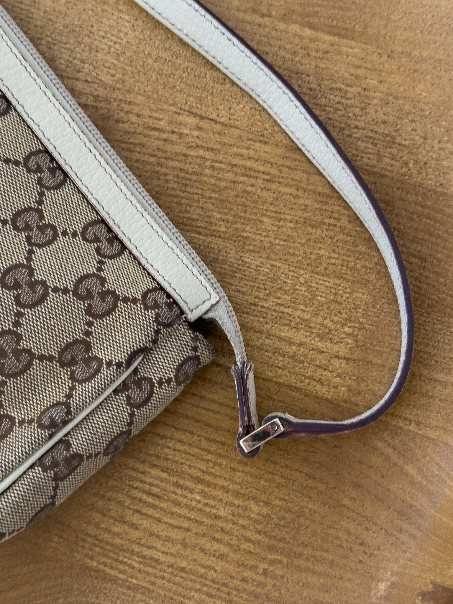 Gucci - Bolso de lona Abbey