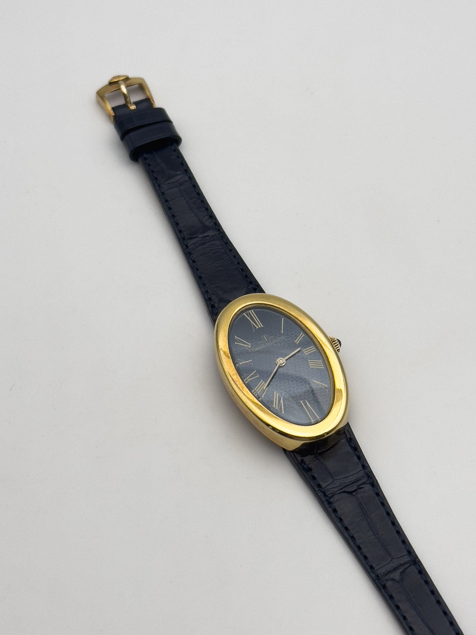 Jaeger-LeCoultre - 9113 Baignoire Or 18k Bleu tapissé - 1970s