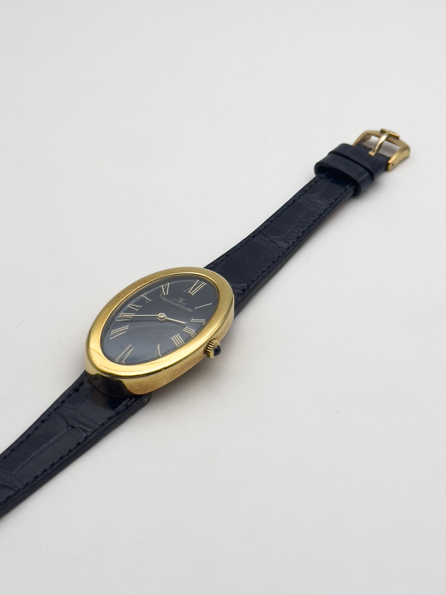 Jaeger-LeCoultre - 9113 Baignoire Or 18k Bleu tapissé - 1970s