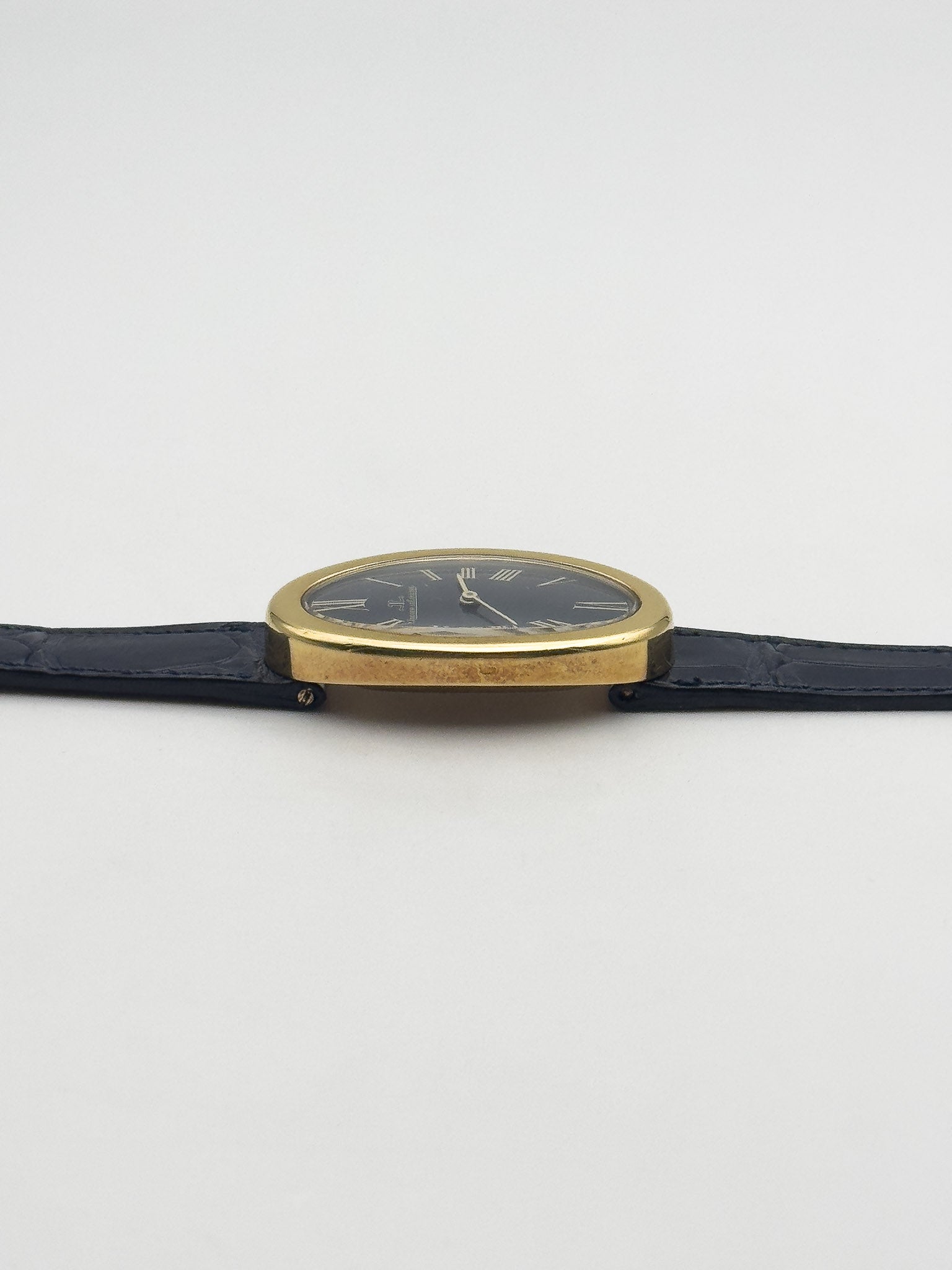 Jaeger-LeCoultre - 9113 Baignoire Or 18k Bleu tapissé - 1970s