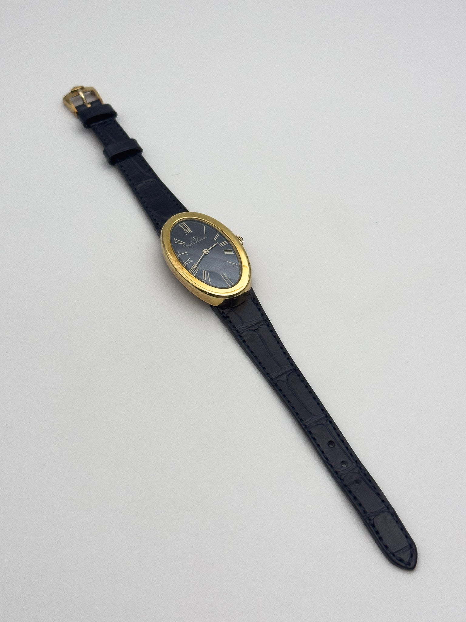 Jaeger-LeCoultre - 9113 Baignoire Or 18k Bleu tapissé - 1970s