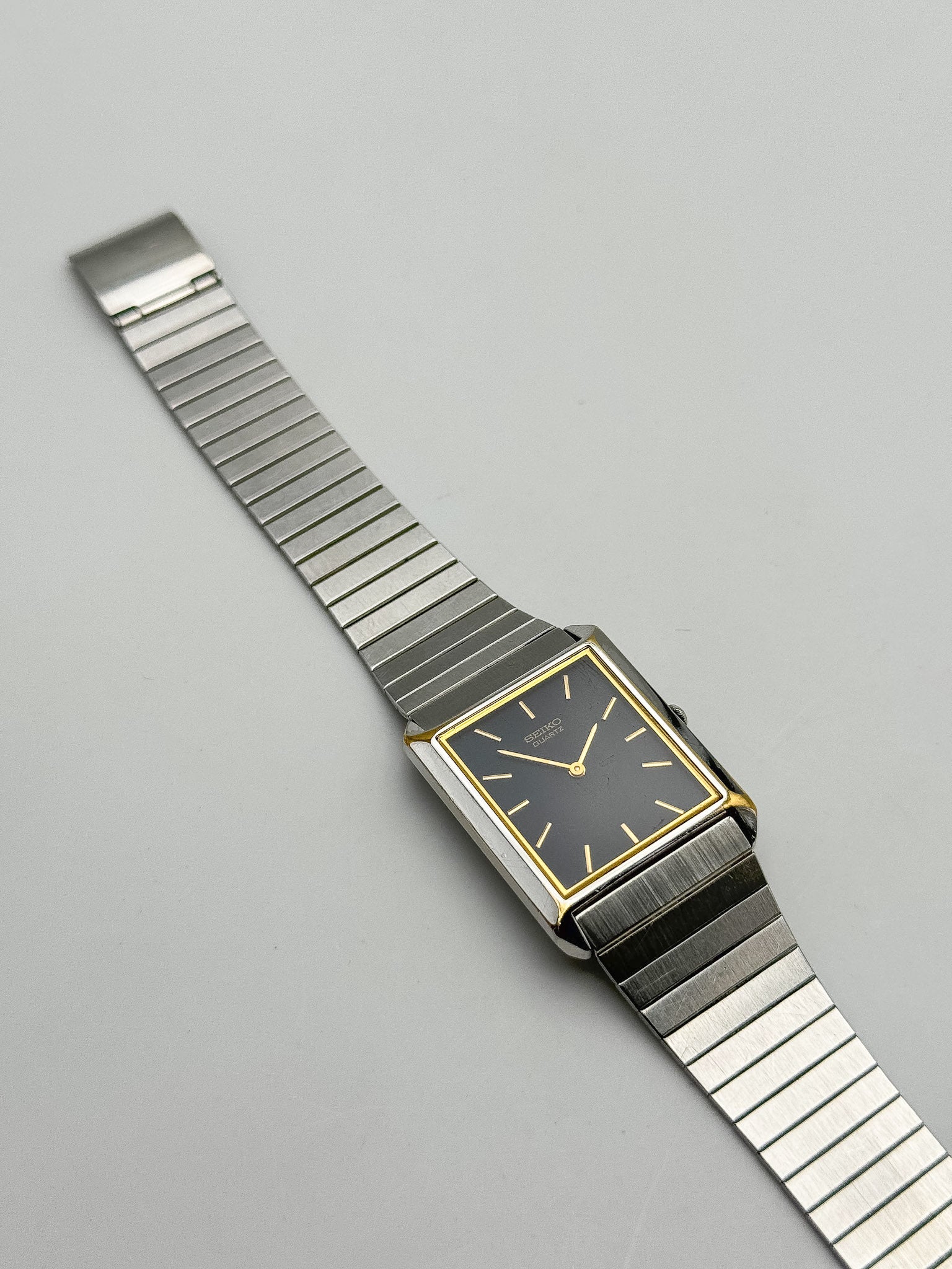 Seiko - Bracelet Acier Cadran noir - 1993