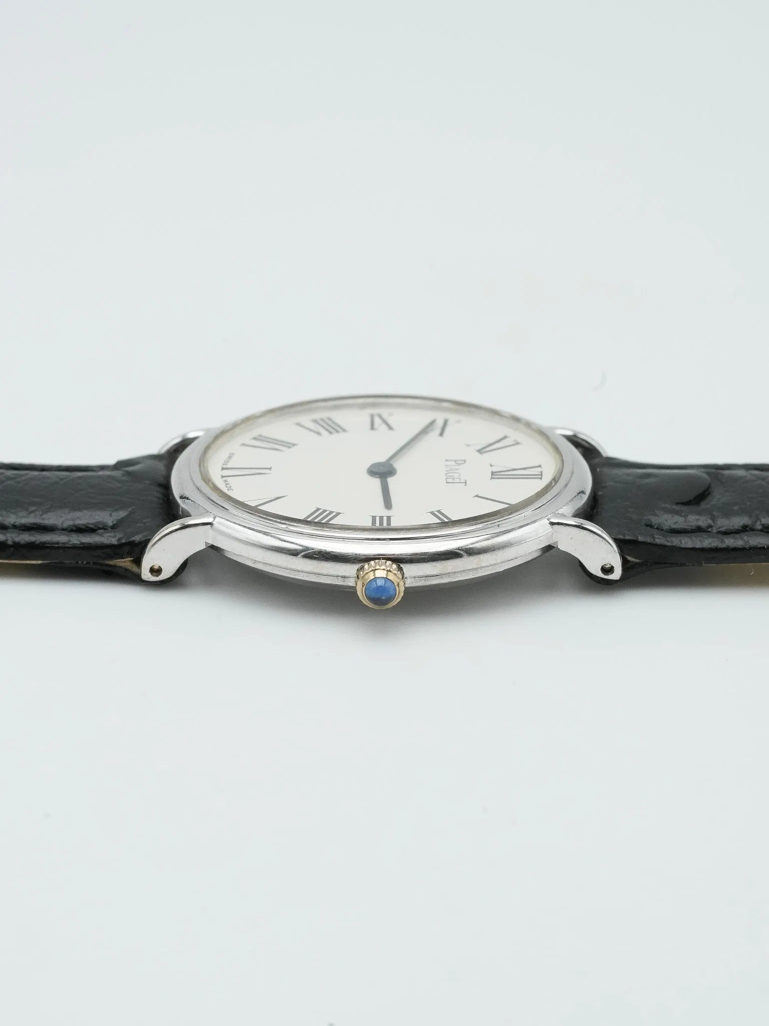 Piaget - 9822 Peite Ellipse Or blanc 18K - 1980s