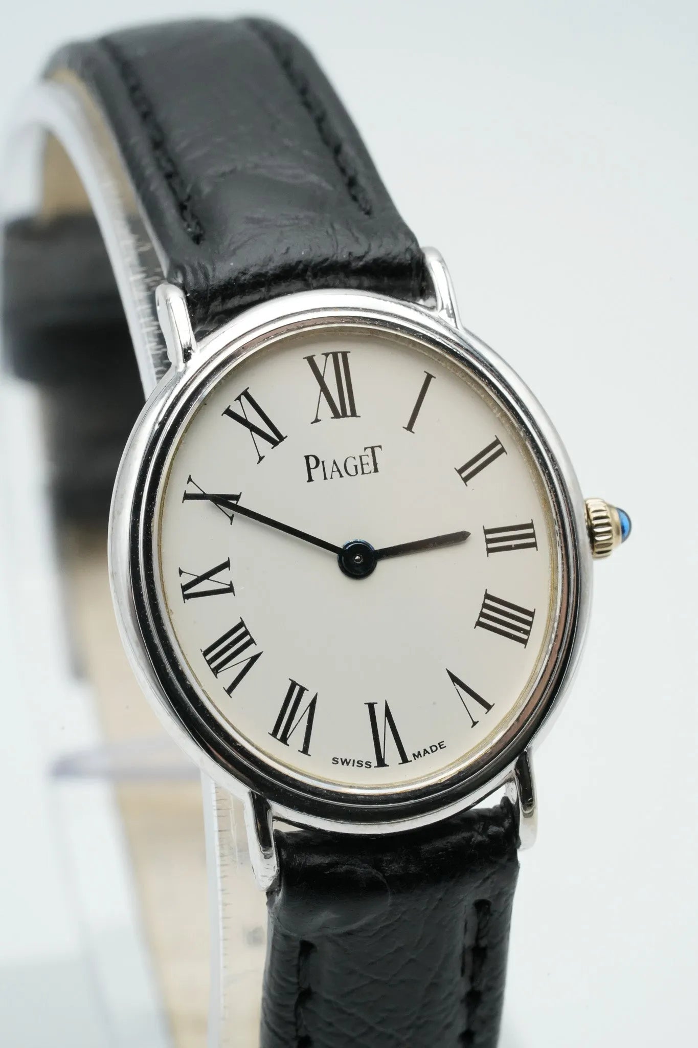 Piaget - 9822 Peite Ellipse Or blanc 18K - 1980s