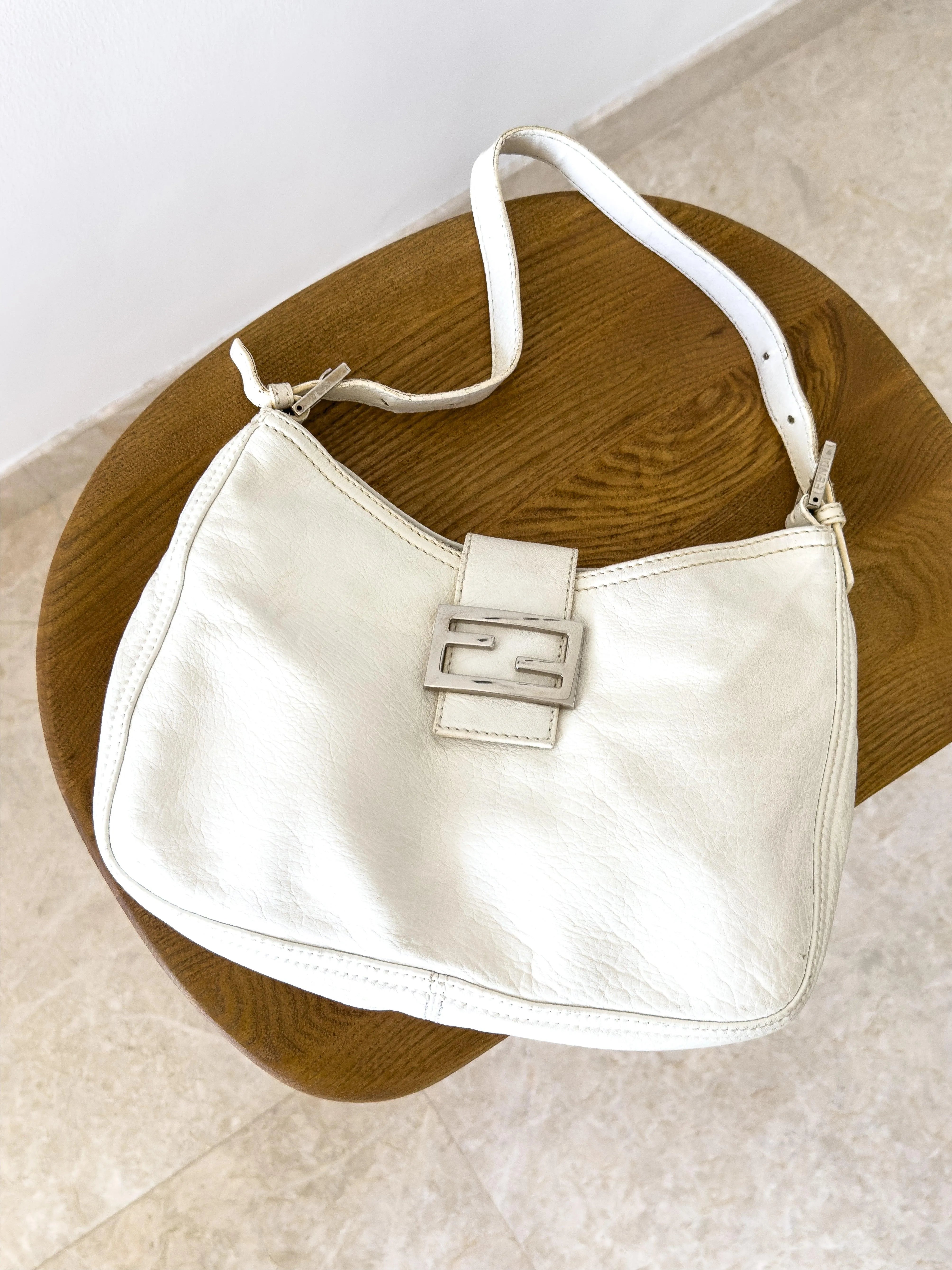 Fendi - Sac à main Baguette Blanc - Atelier Victor