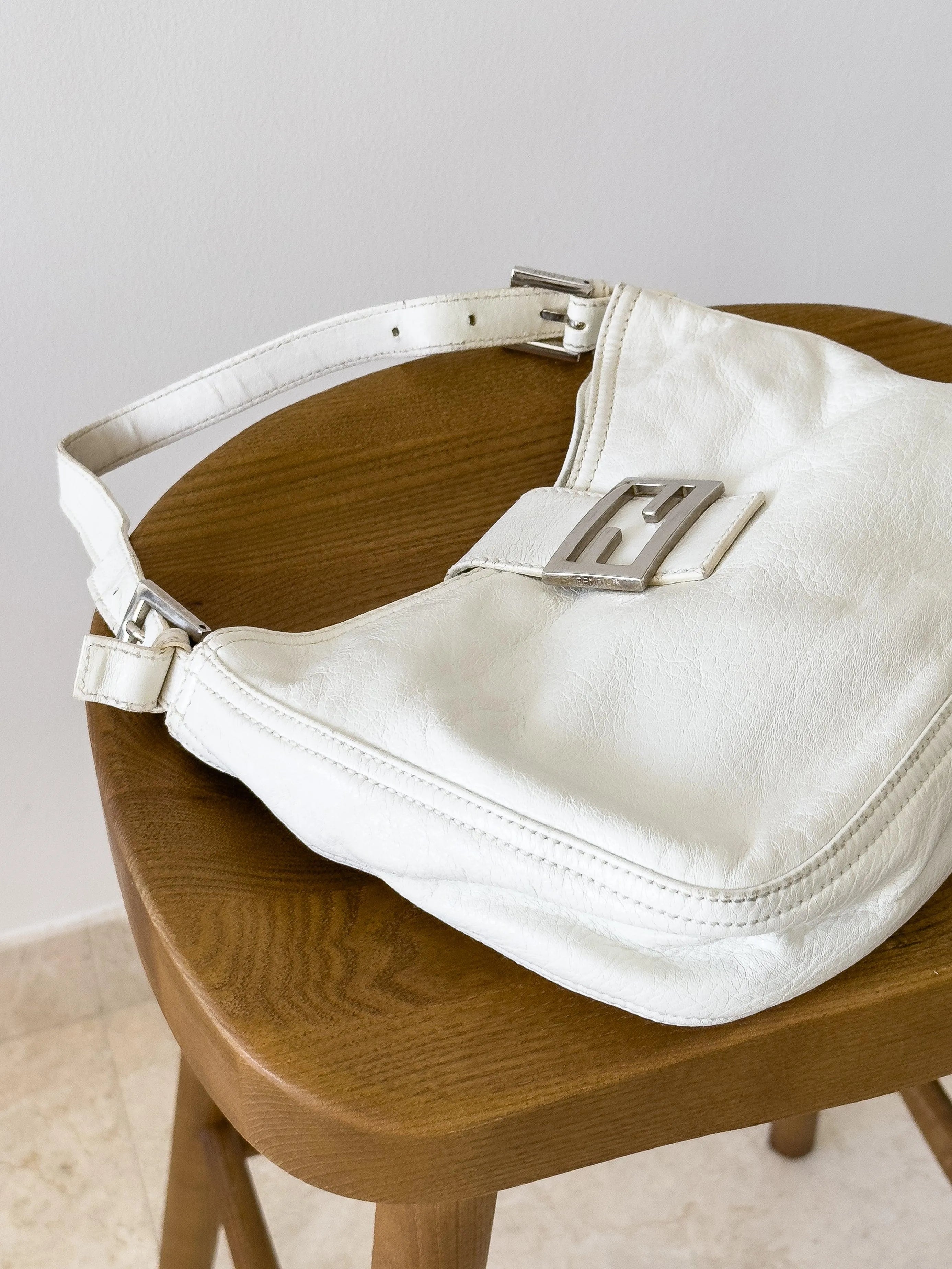 Fendi - Sac à main Baguette Blanc - Atelier Victor