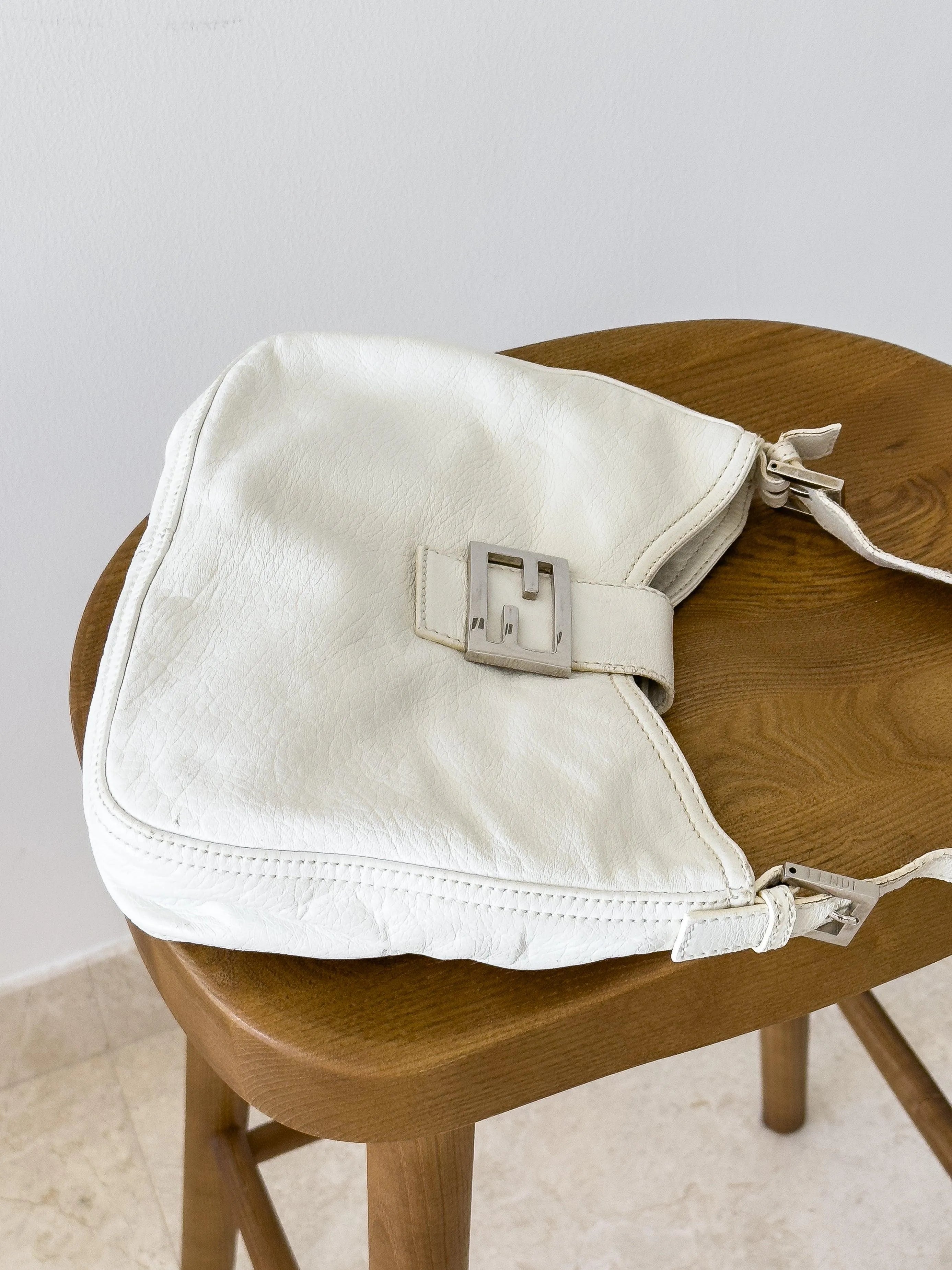 Fendi - Sac à main Baguette Blanc - Atelier Victor