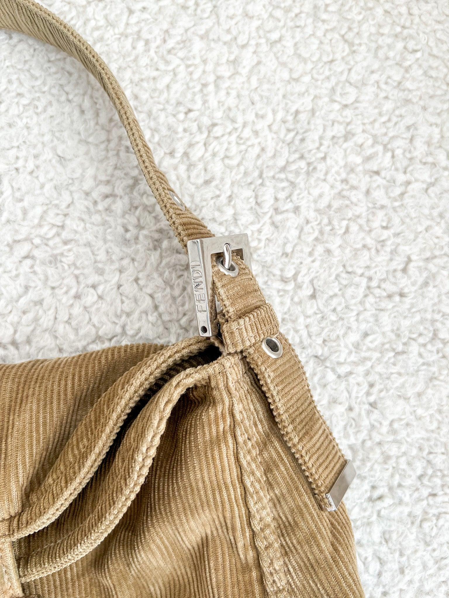 Fendi - Sac à main Mamma Baguette Suede - Atelier Victor