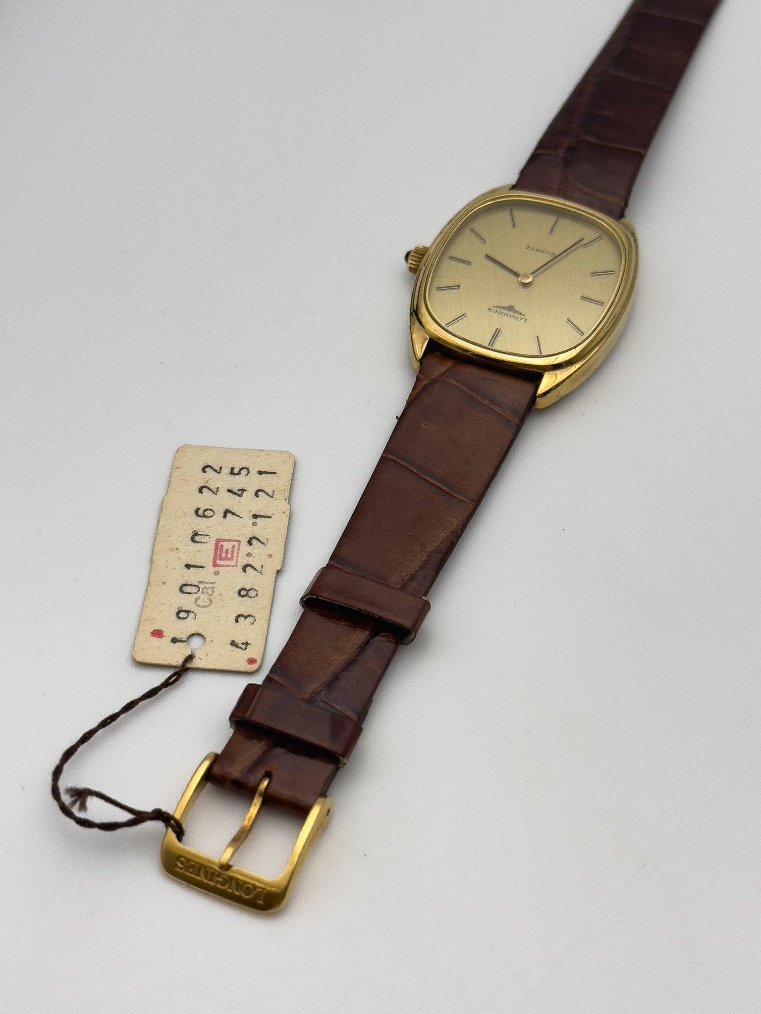 Longines - Tonneau Linen Cabochon - 1979