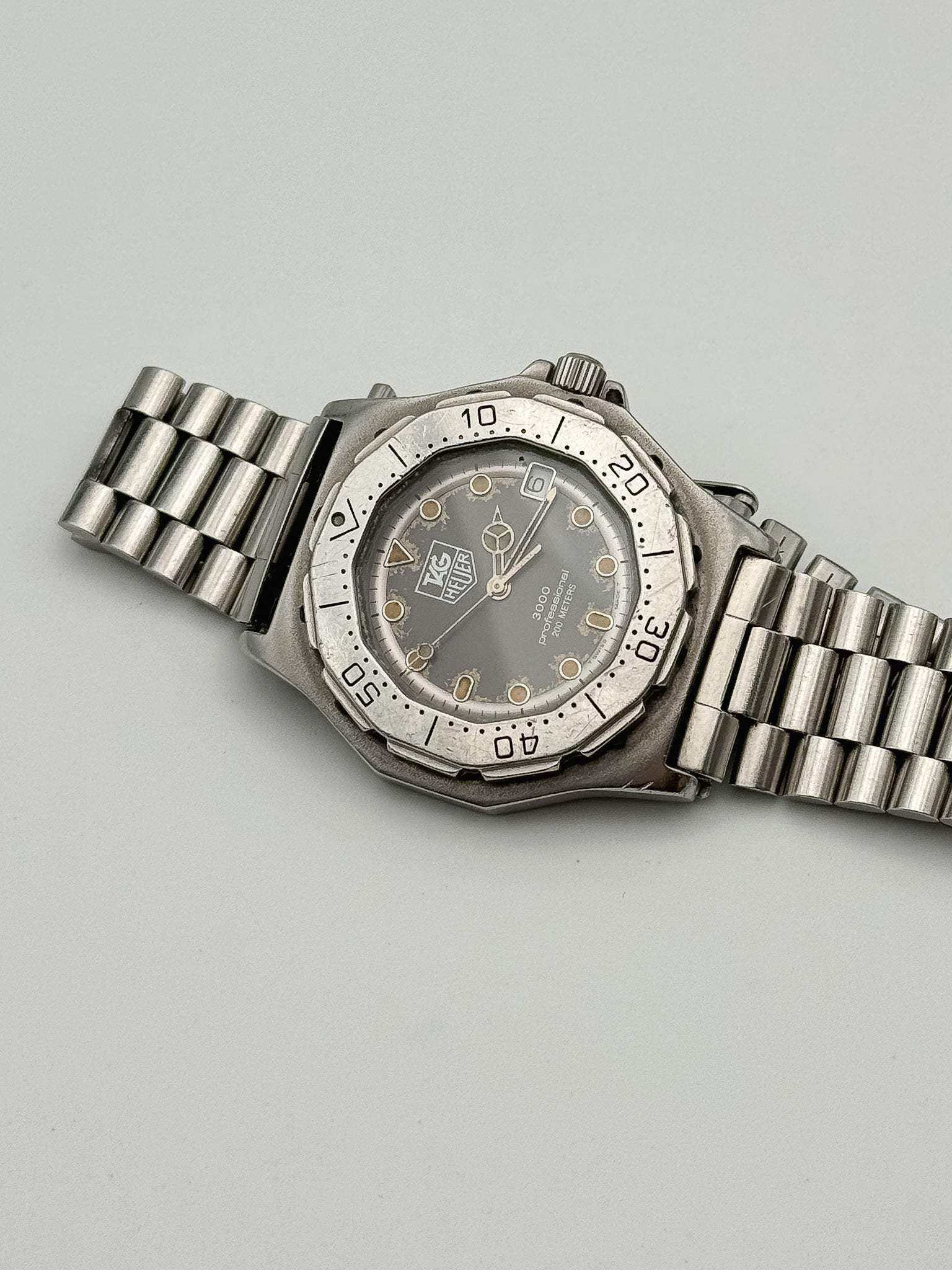 Tag Heuer - Professional 3000 - 1990's - Atelier Victor