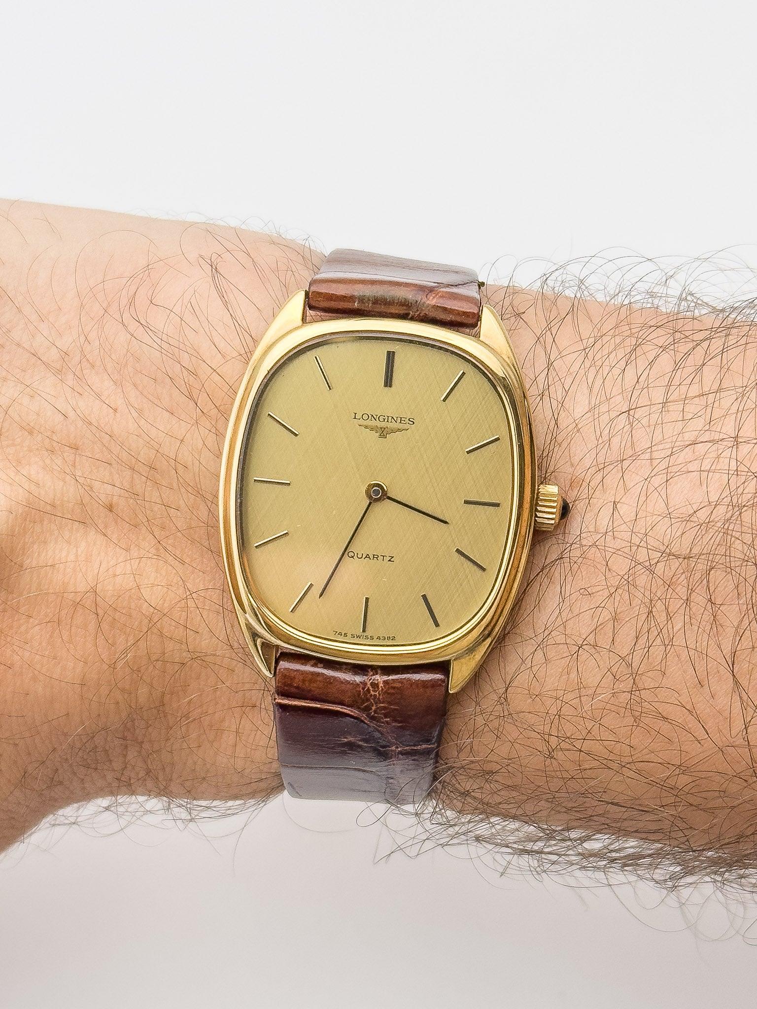 Longines - Tonneau Linen Cabochon - 1979