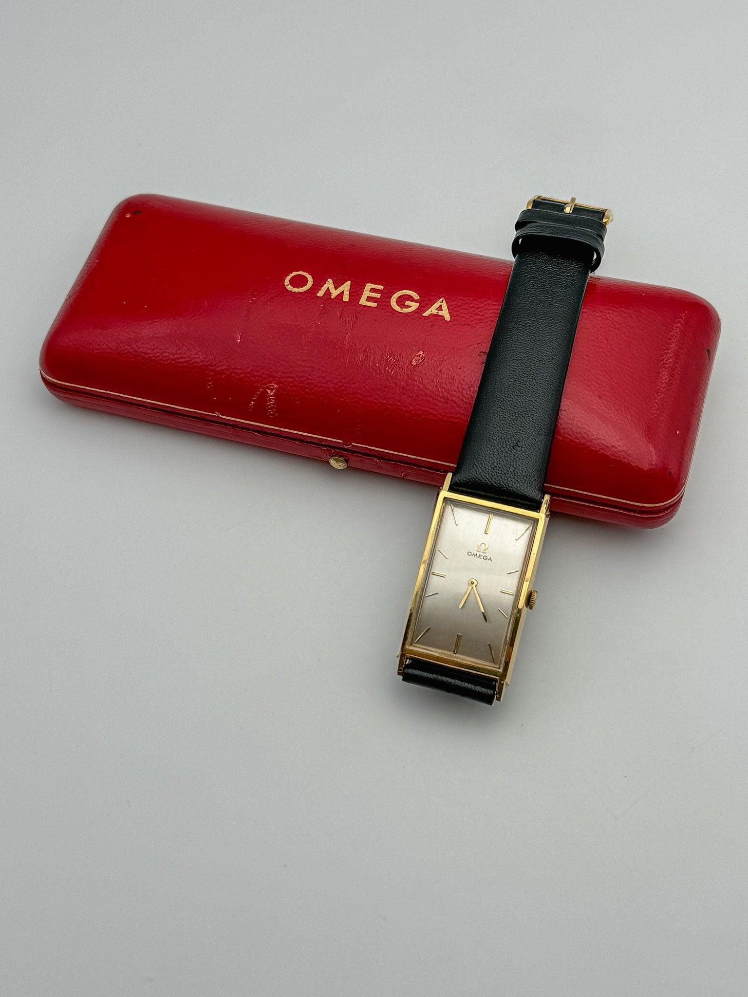 Omega - De Ville Curved Tank XL Oro - Caja - 1965