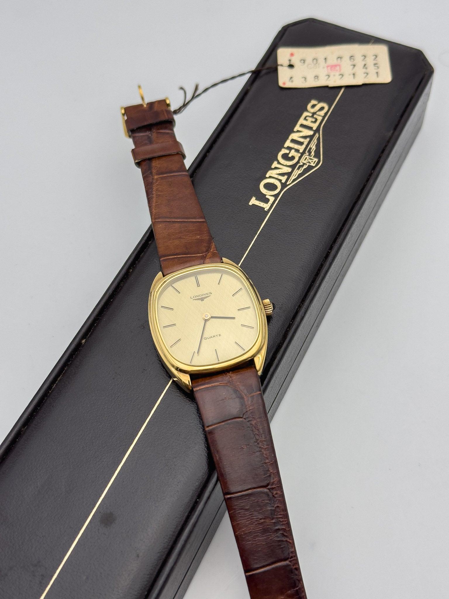 Longines - Tonneau Linen Cabochon - 1979