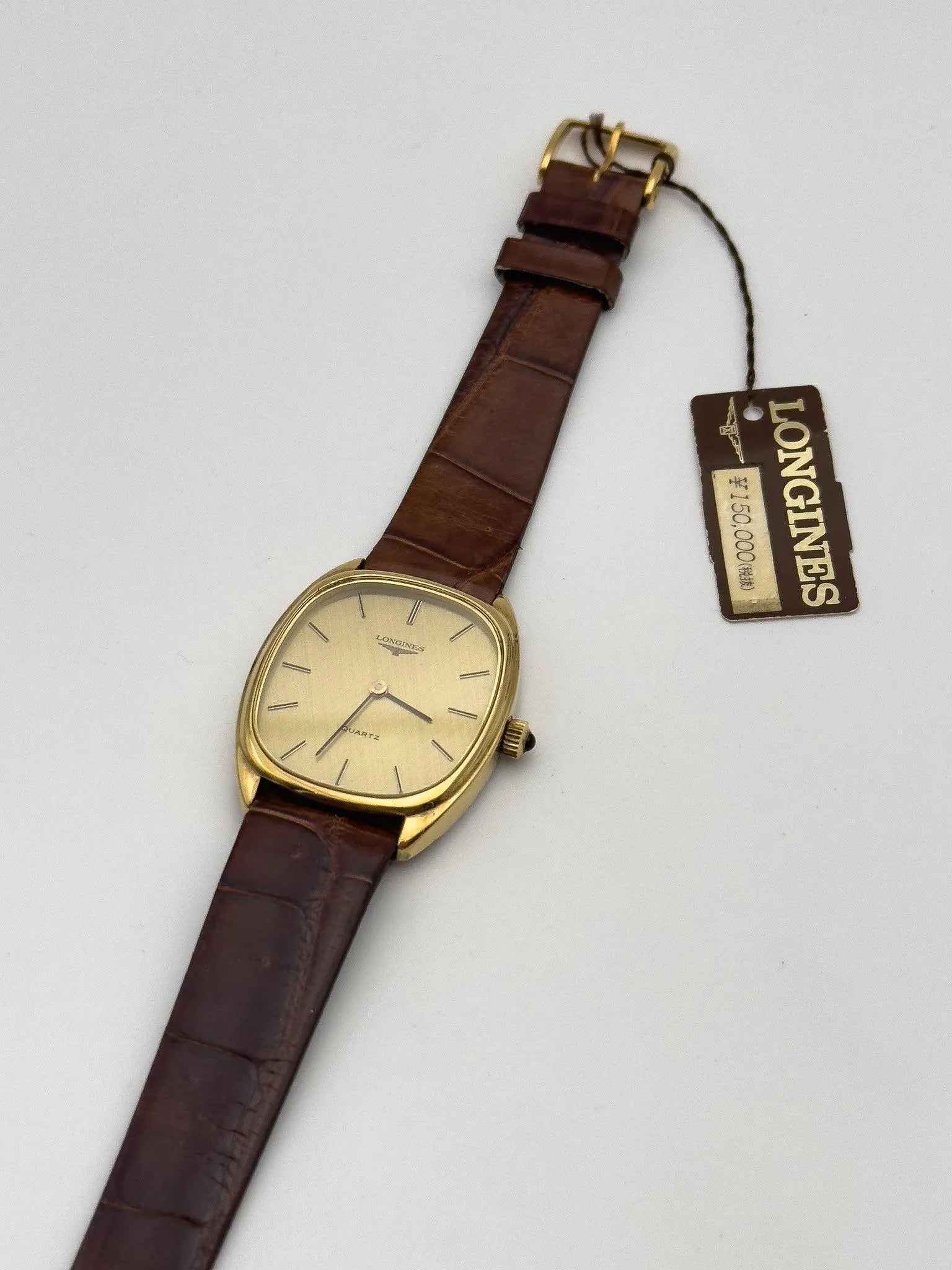 Longines - Tonneau Linen Cabochon - 1979 - Atelier Victor