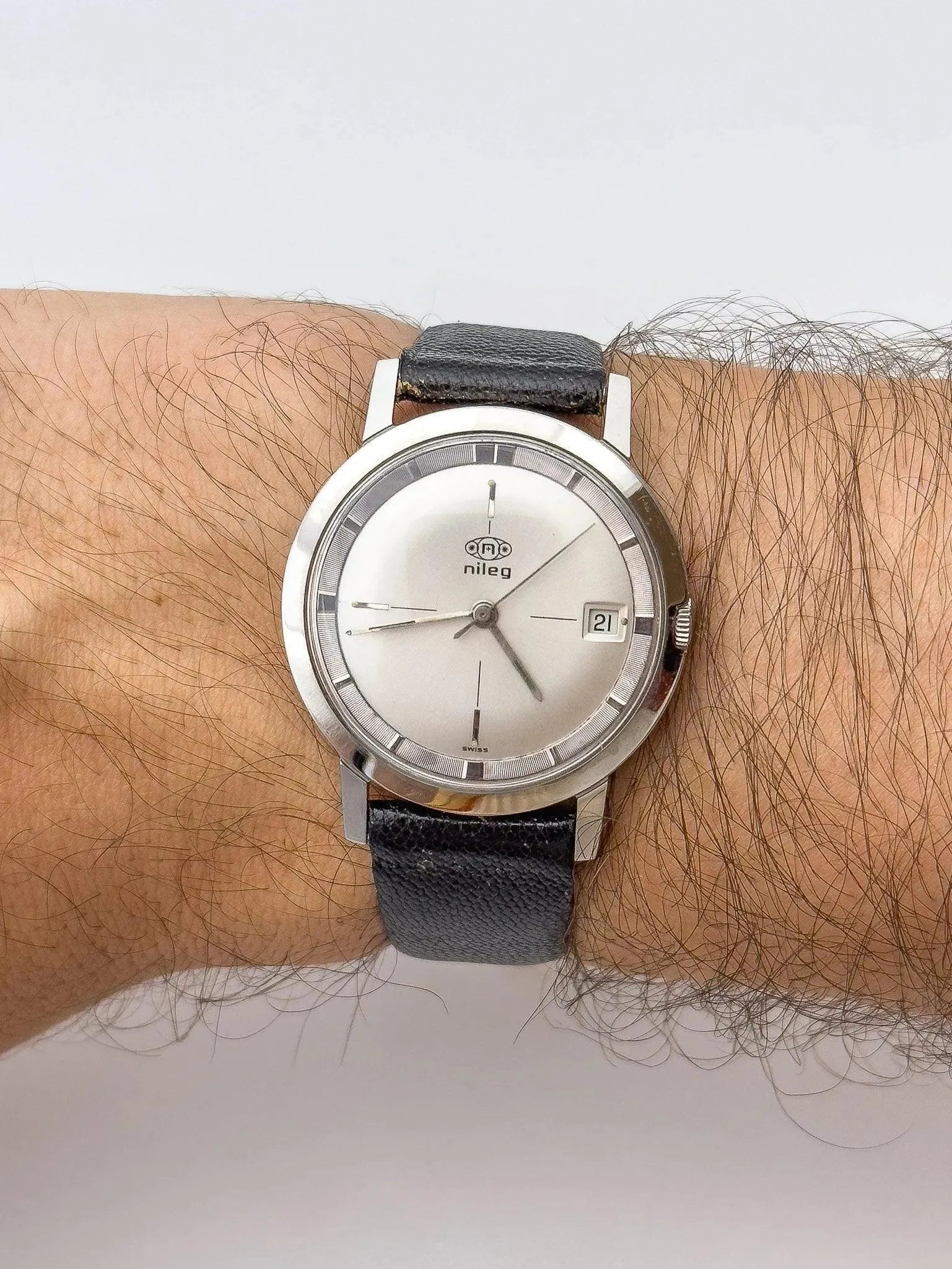 Nileg - Grey Dial NOS - 1980s - Atelier Victor