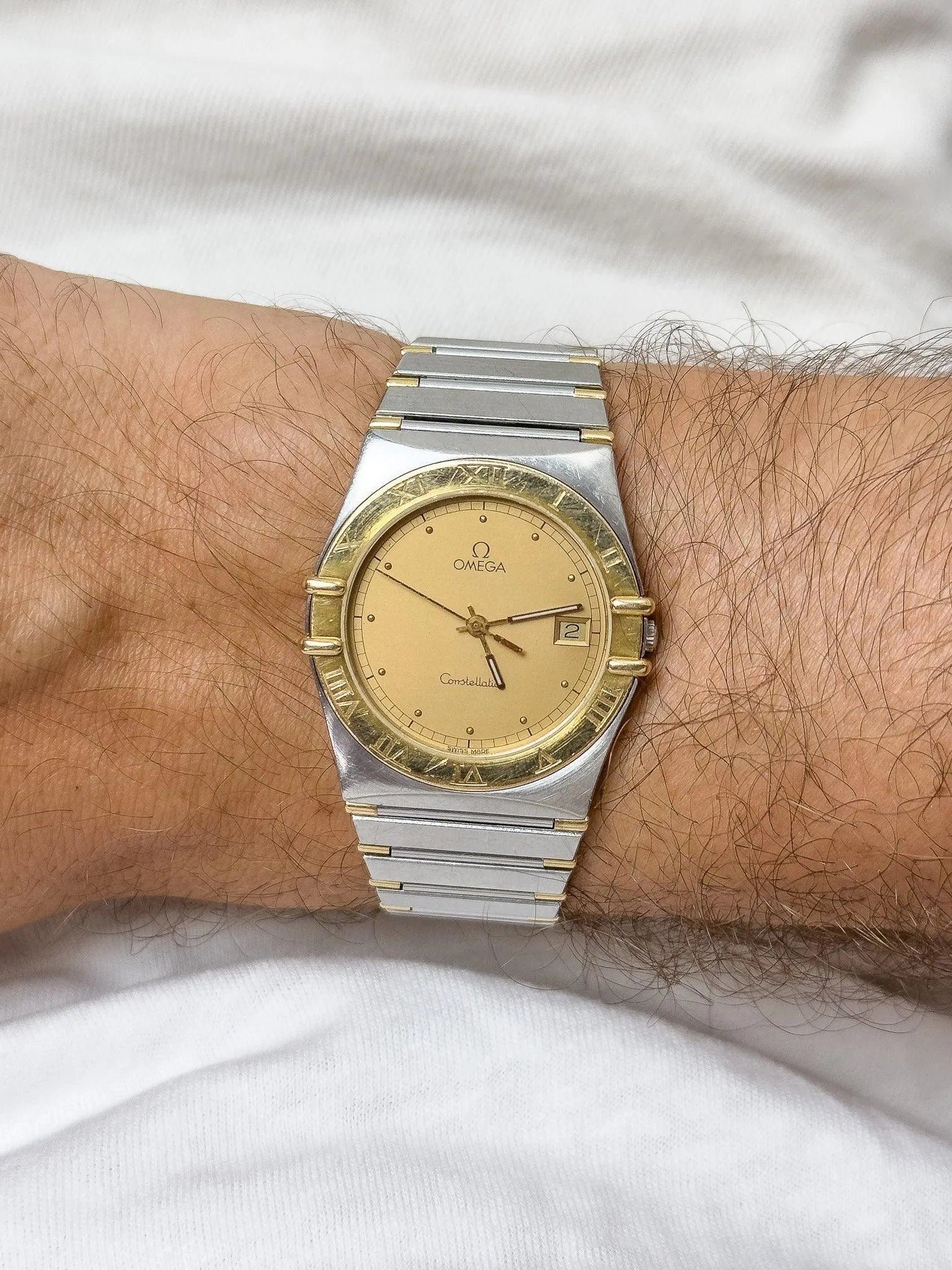 Omega - Constellation Gold & Steel Date - 1990s - Atelier Victor