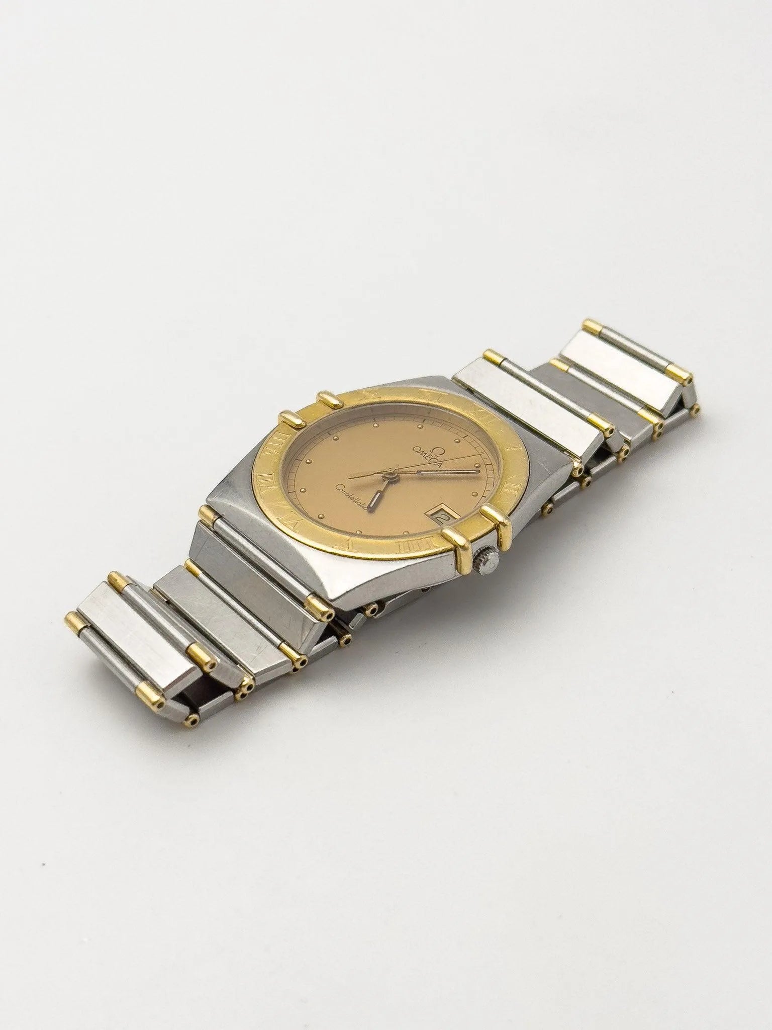 Omega - Constellation Gold & Steel Date - 1990s - Atelier Victor