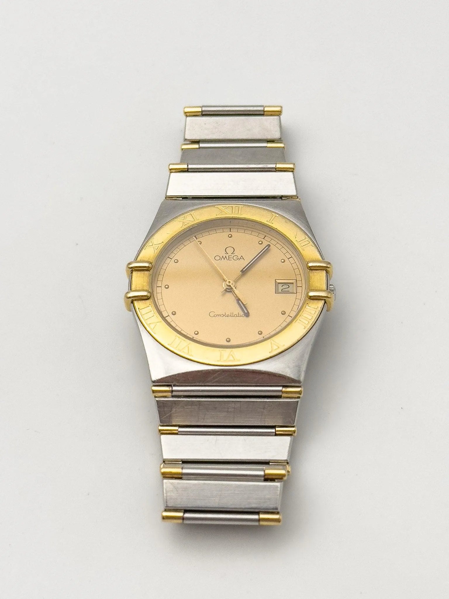 Omega - Constellation Gold & Steel Date - 1990s - Atelier Victor