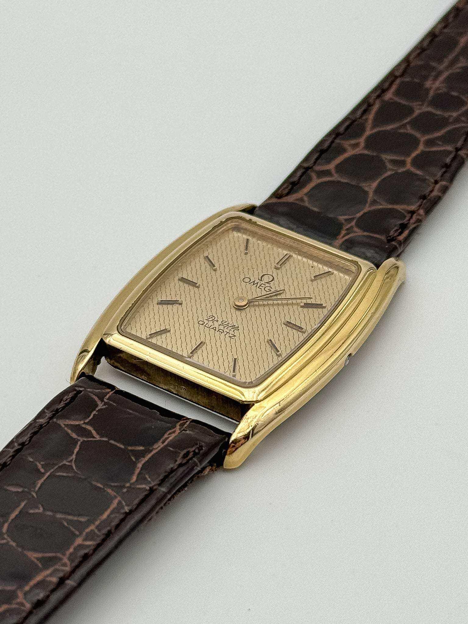 Omega - De Ville Gold Special Lugs - 1970's - Atelier Victor