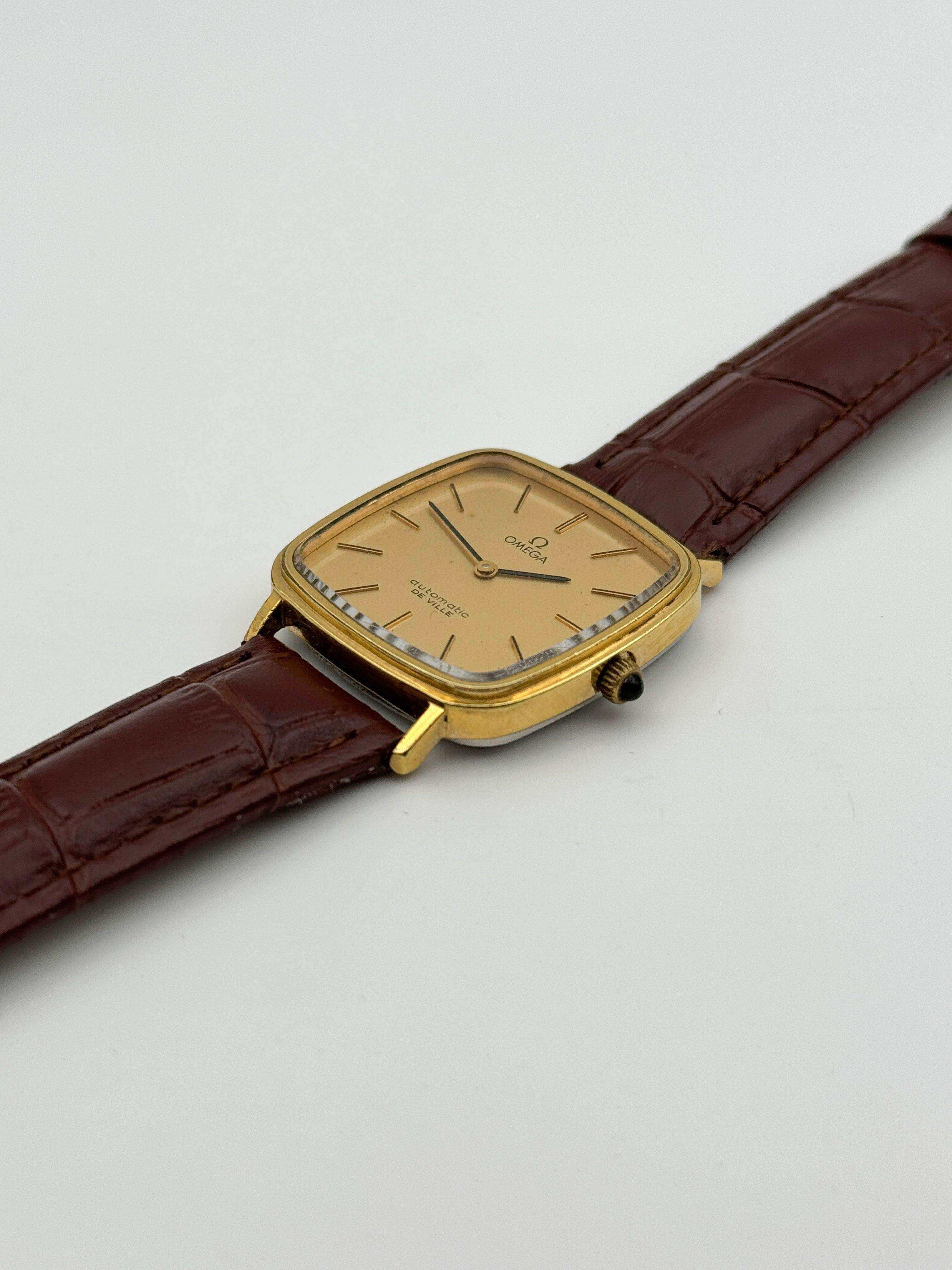 Omega - De Ville Square Gold Cabochon - 1973 - Atelier Victor