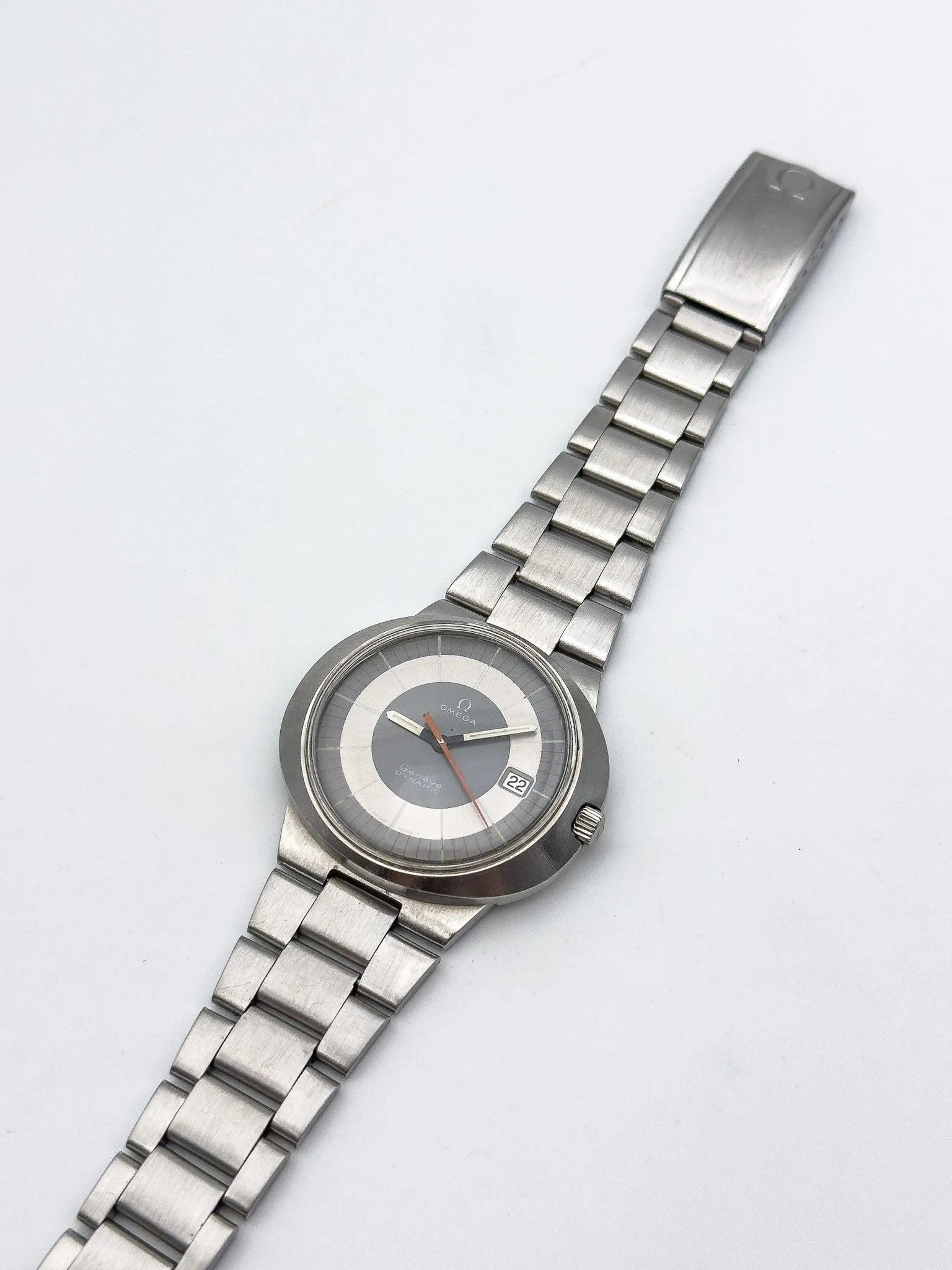 Omega - Dynamic Grey - 1970s - Atelier Victor