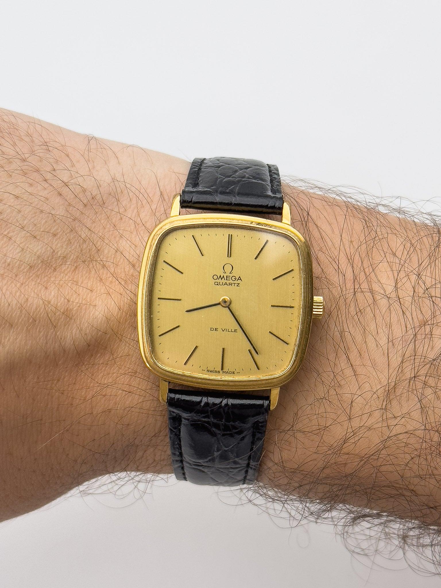 Omega - Gold Square - 1977 - Atelier Victor