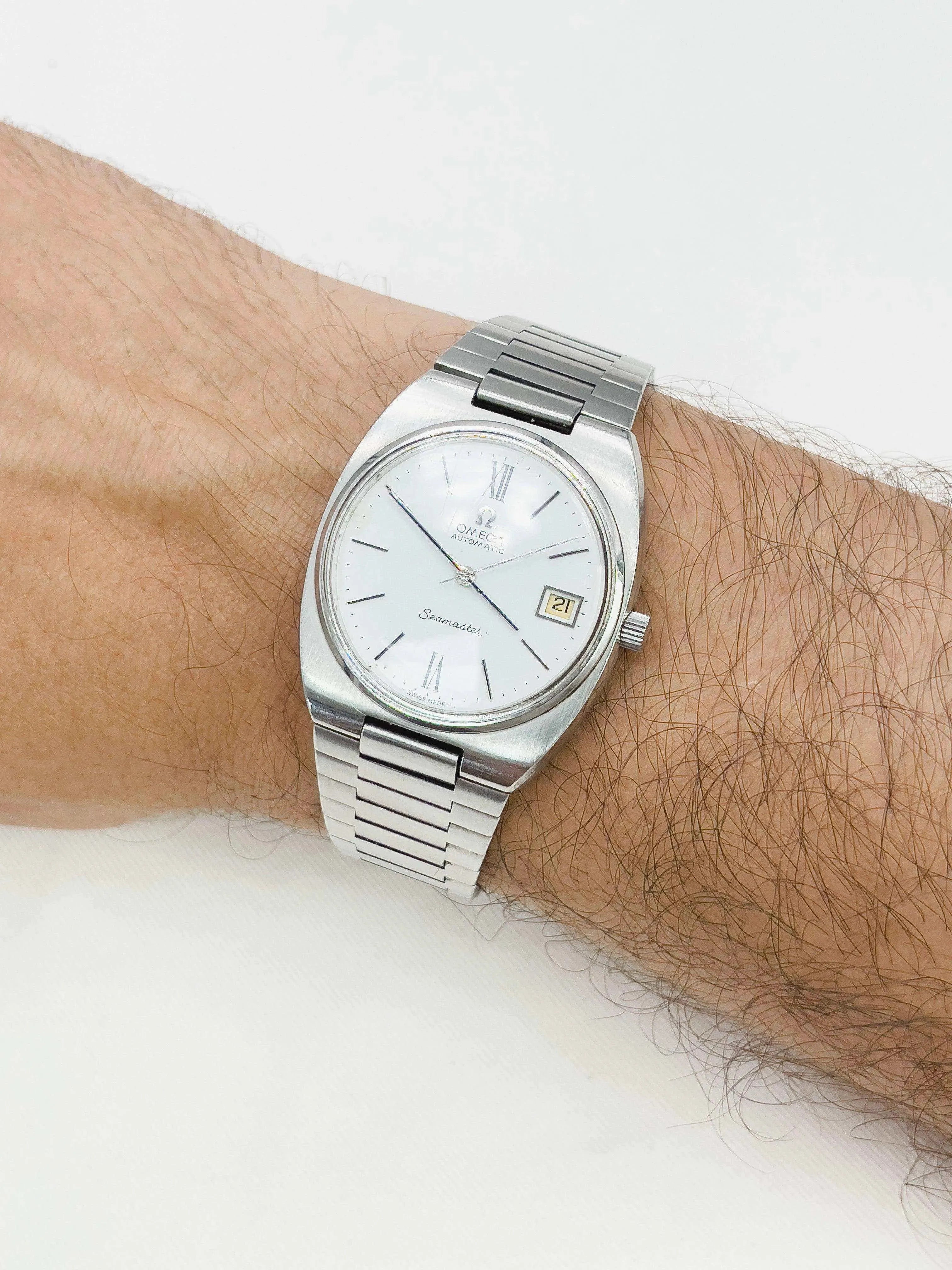 Omega - Seamaster White Dial Oversized - 1976 - Atelier Victor