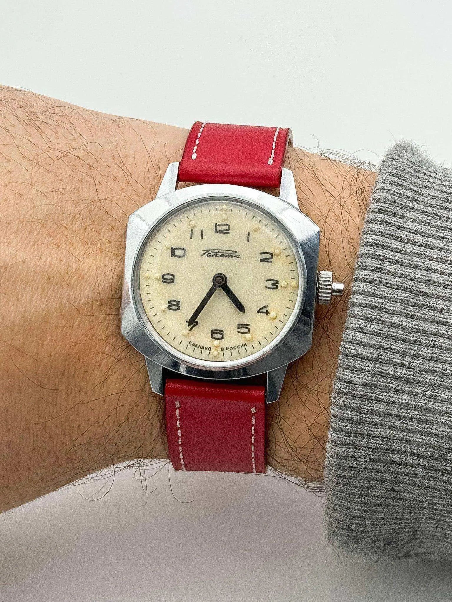 Raketa - Blind Cream Dial - 1980s - Atelier Victor