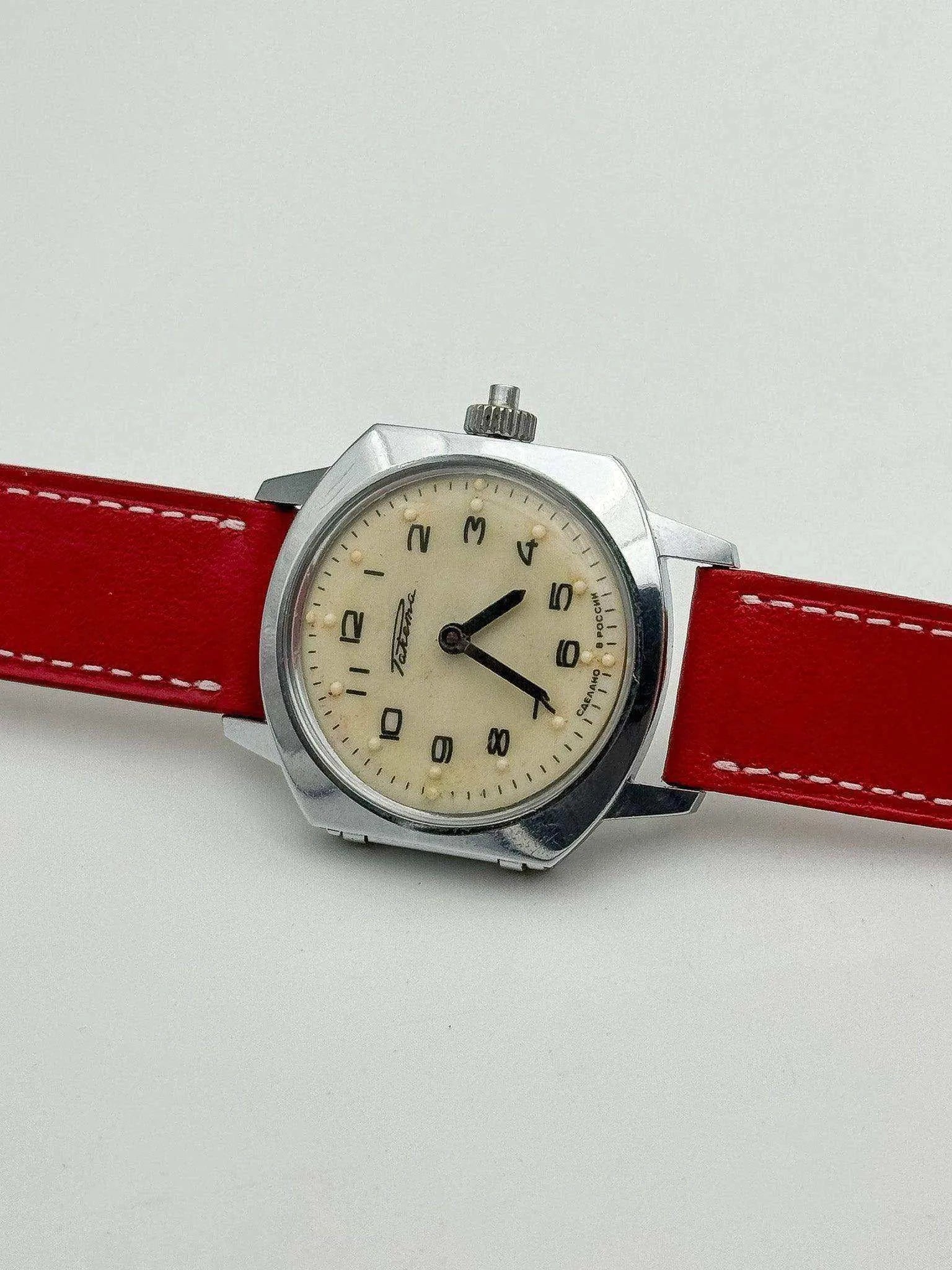 Raketa - Blind Cream Dial - 1980s - Atelier Victor