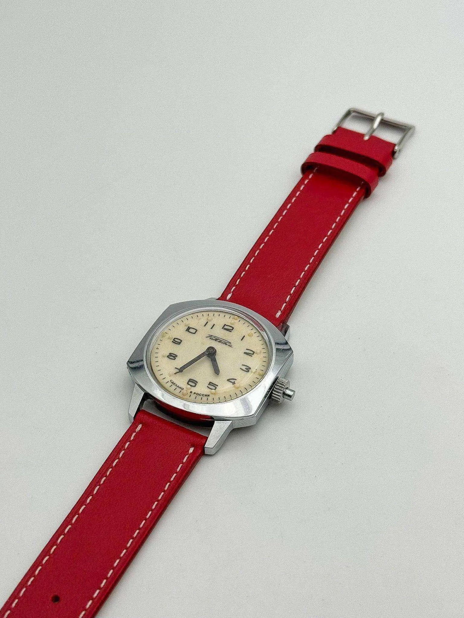 Raketa - Blind Cream Dial - 1980s - Atelier Victor