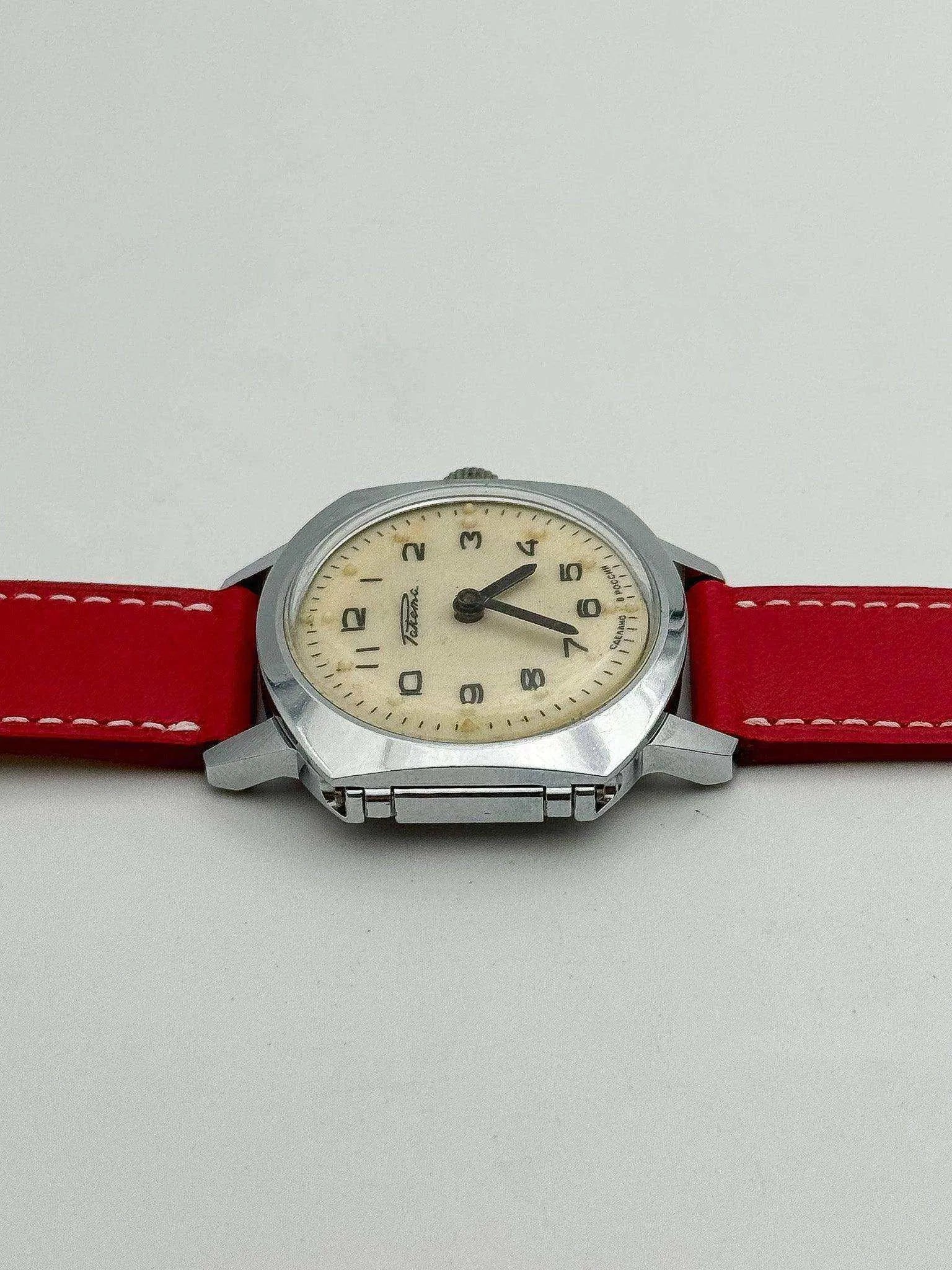 Raketa - Blind Cream Dial - 1980s - Atelier Victor