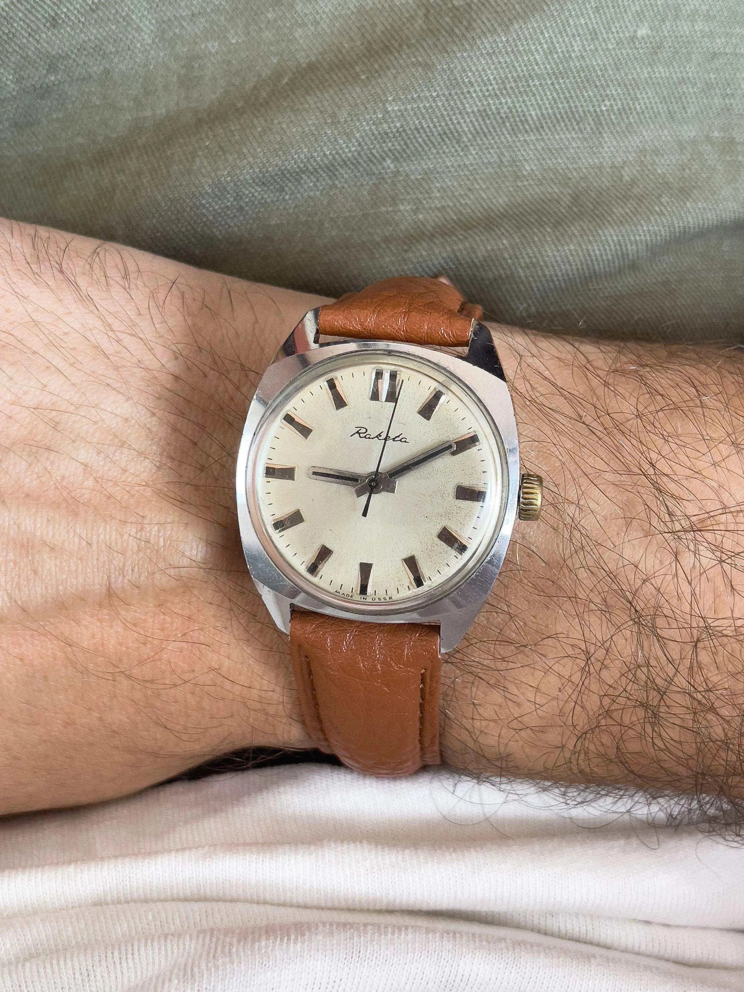 Raketa - Champagne Patiné - 1960s - Atelier Victor