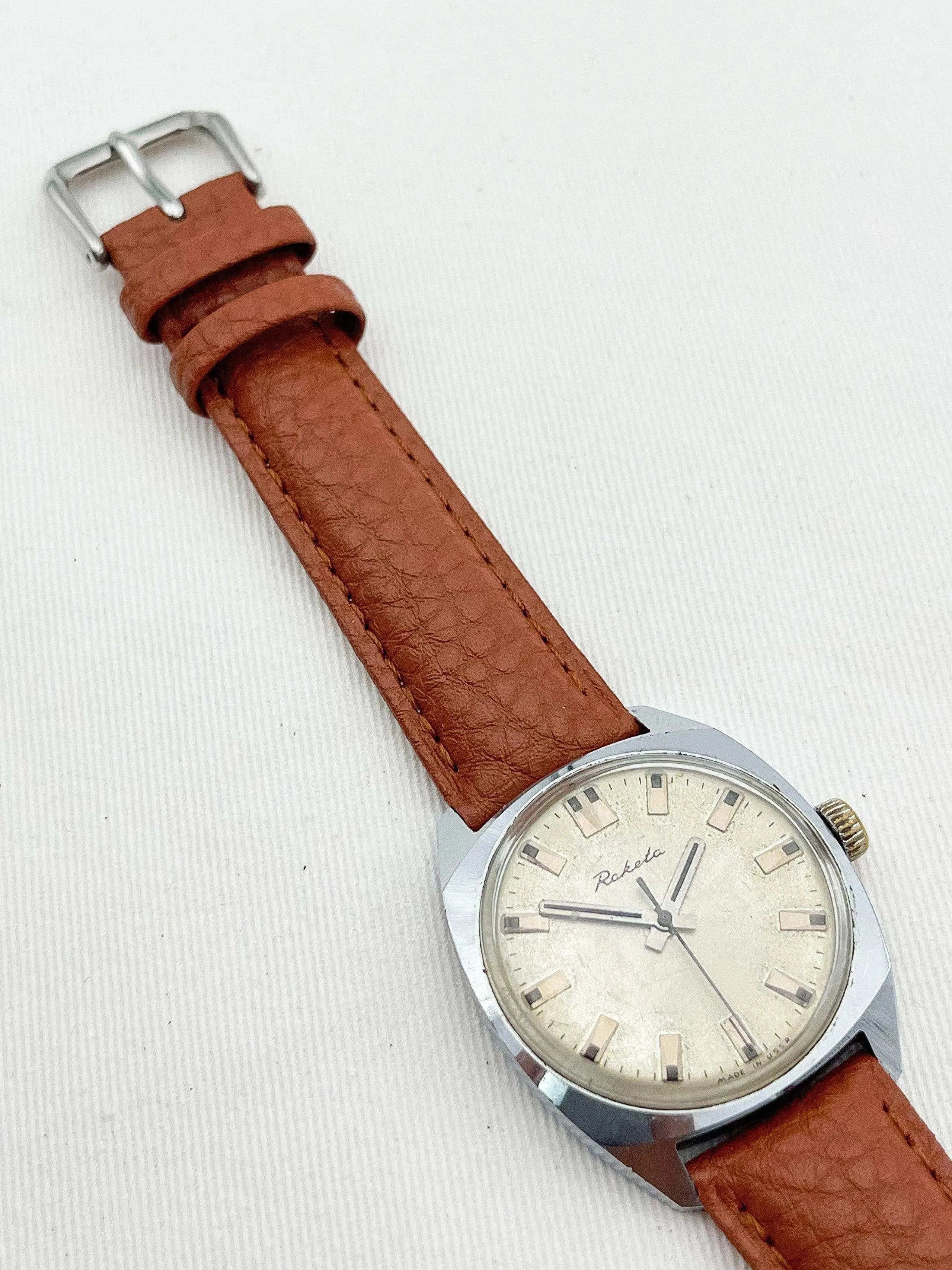 Raketa - Champagne Patiné - 1960s - Atelier Victor