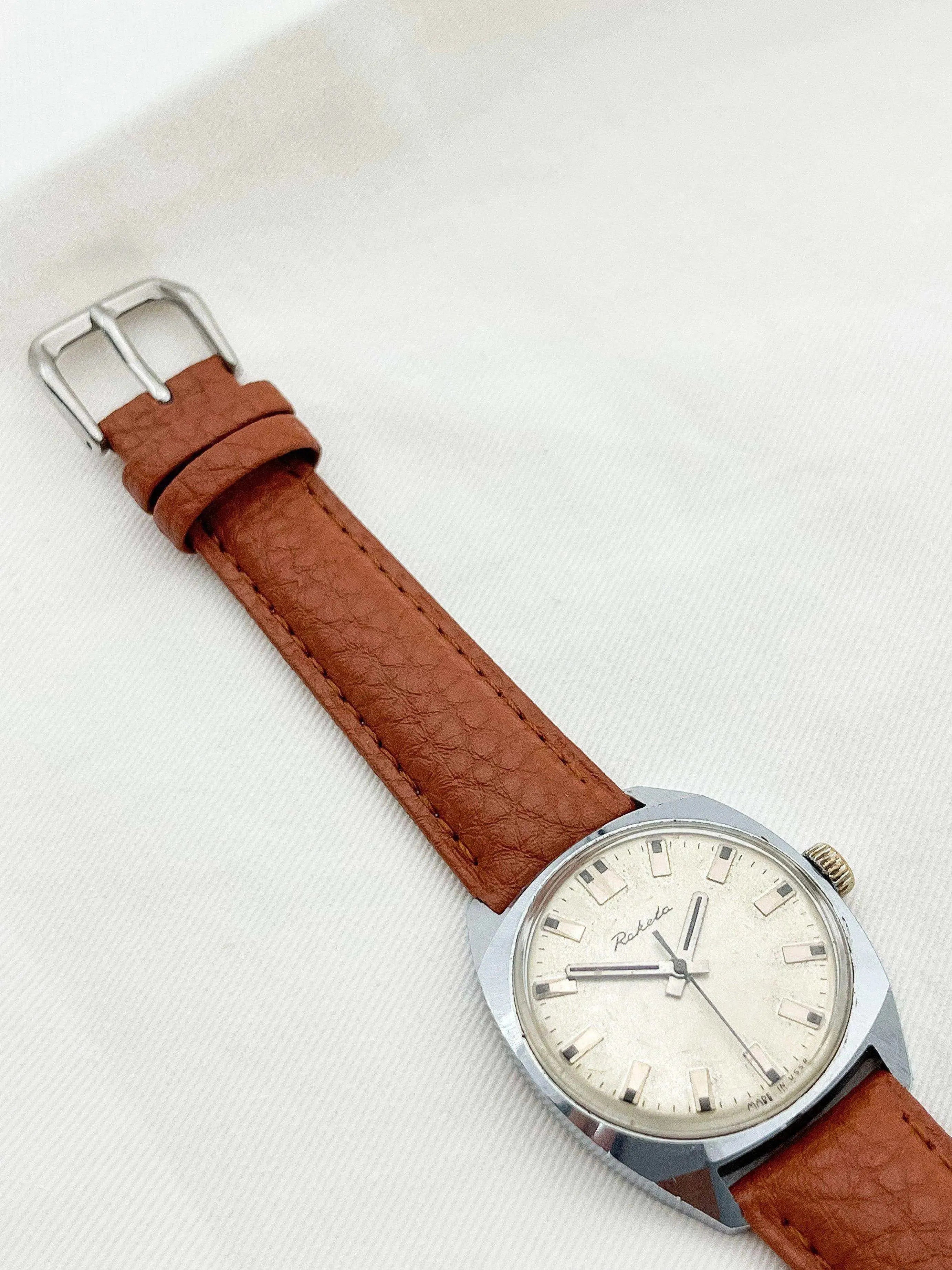 Raketa - Champagne Patiné - 1960s - Atelier Victor