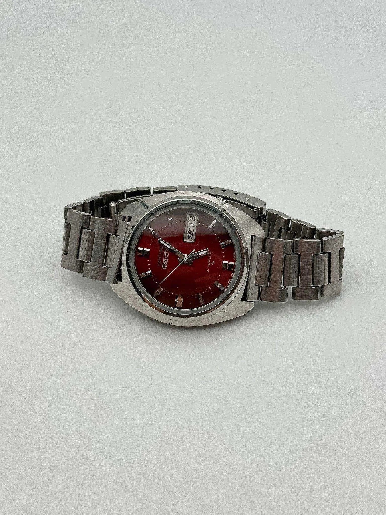 Seiko - 5 Actus Red Kanji - 1974 - Atelier Victor