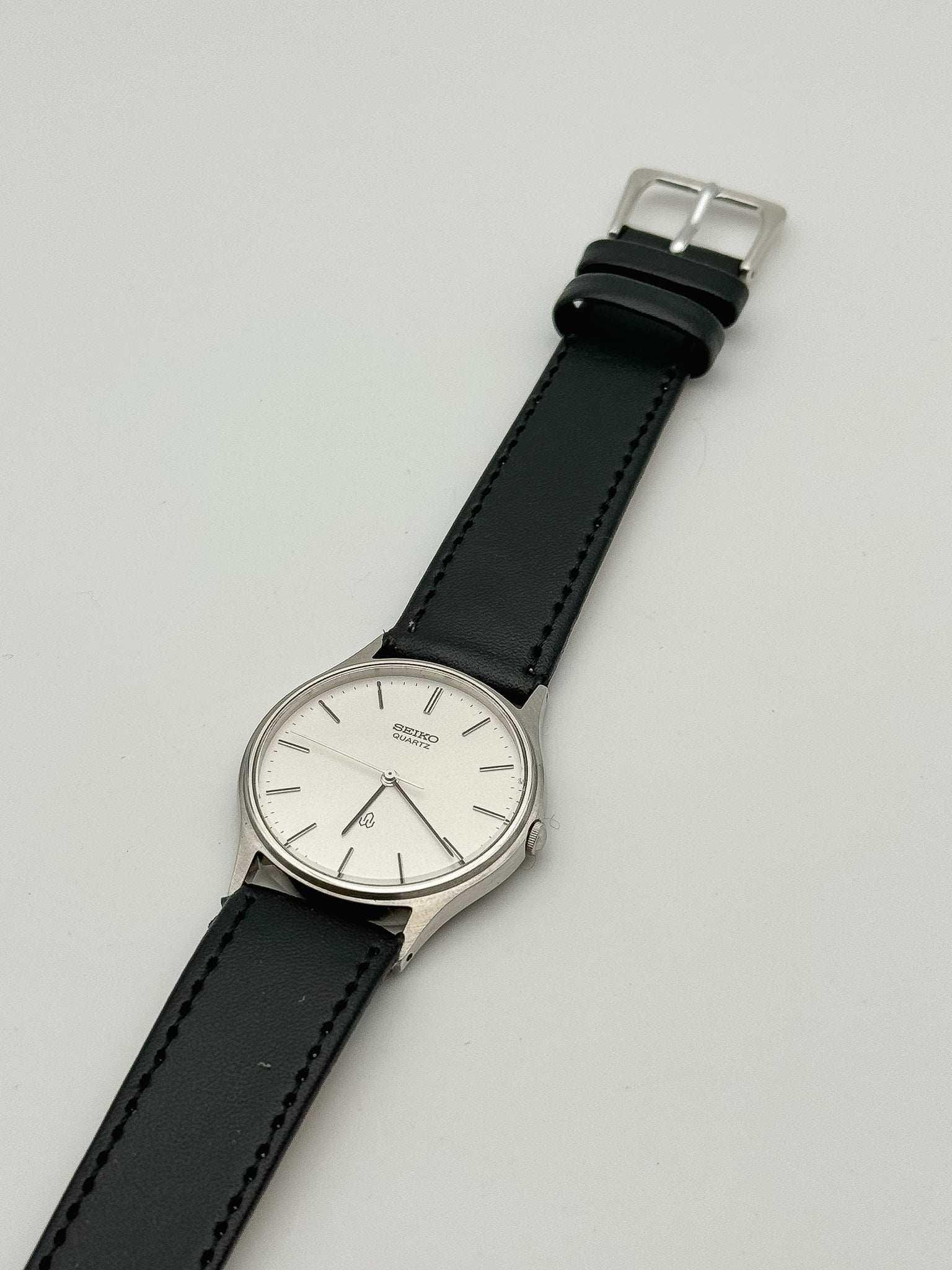 Seiko - White Dress Watch - 1982 - Atelier Victor