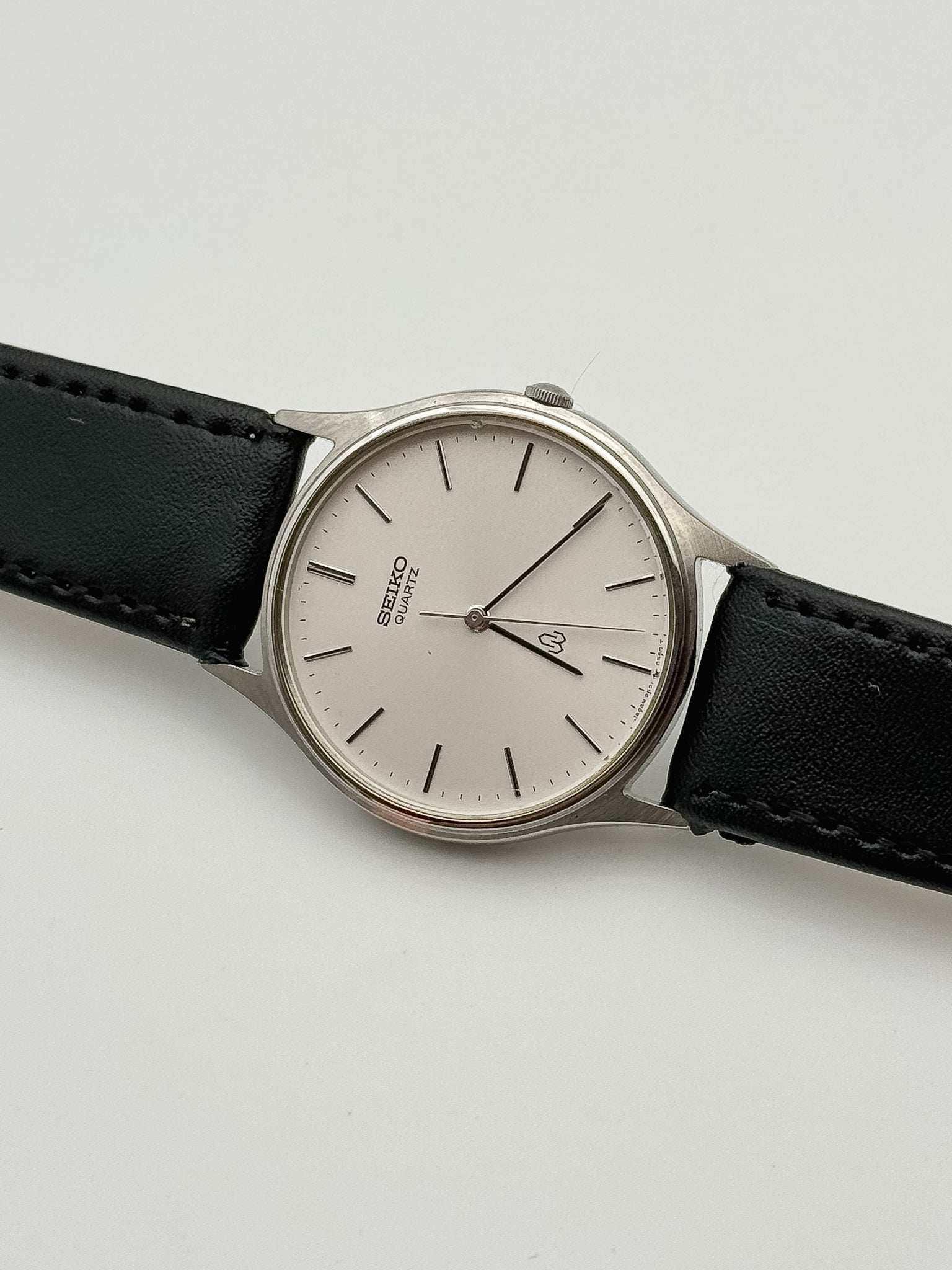 Seiko - White Dress Watch - 1982 - Atelier Victor