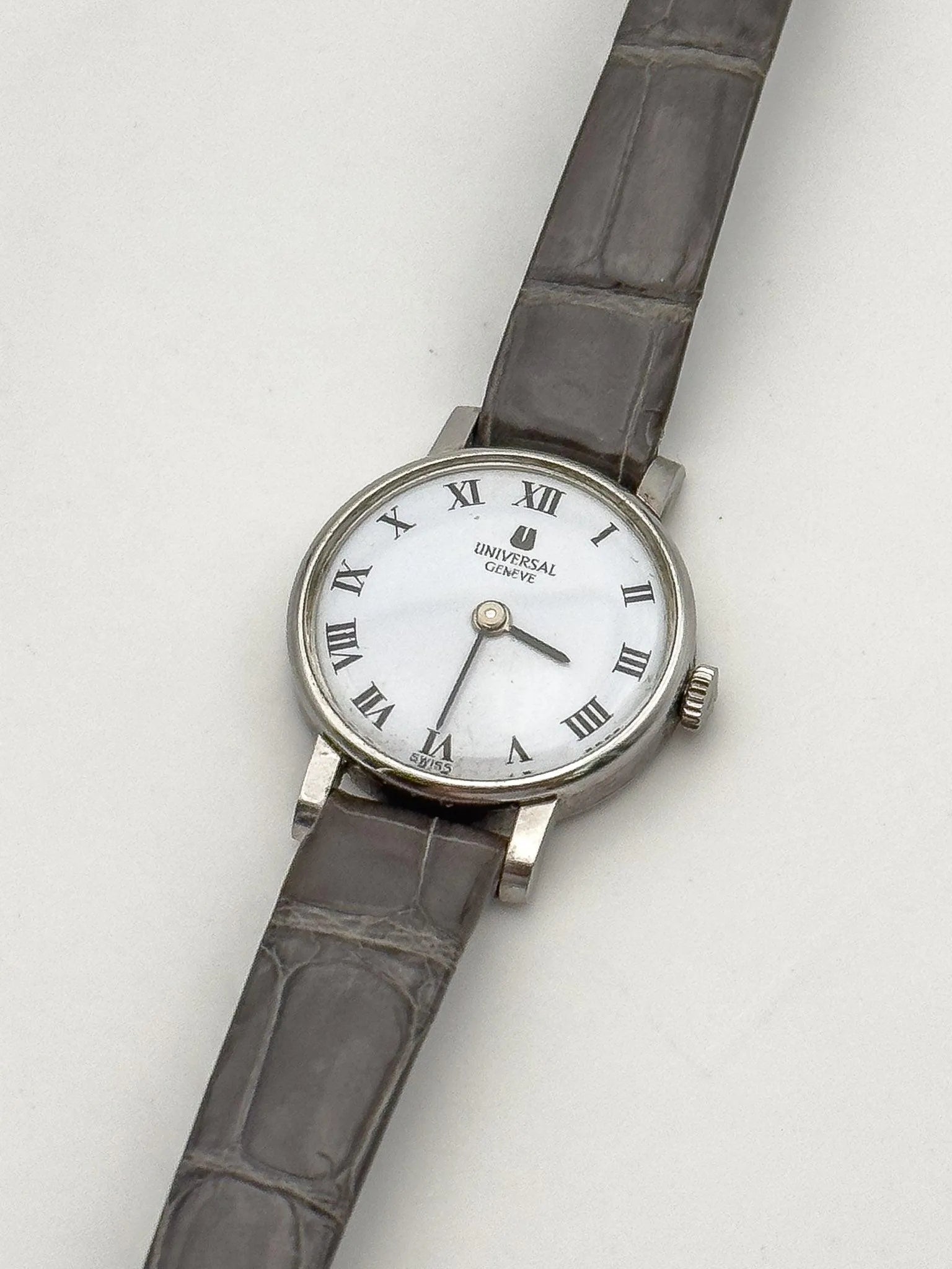 Universal Genève - White Dress Watch - 1970s - Atelier Victor